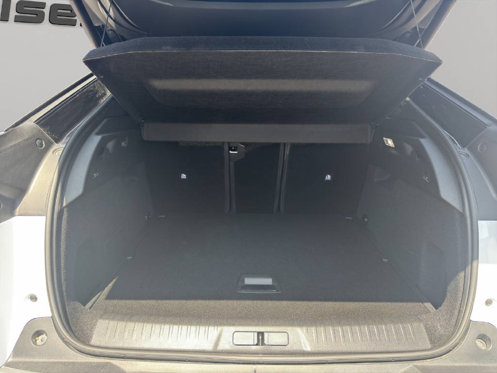PEUGEOT 3008 1.2 Hybrid GT-image-12