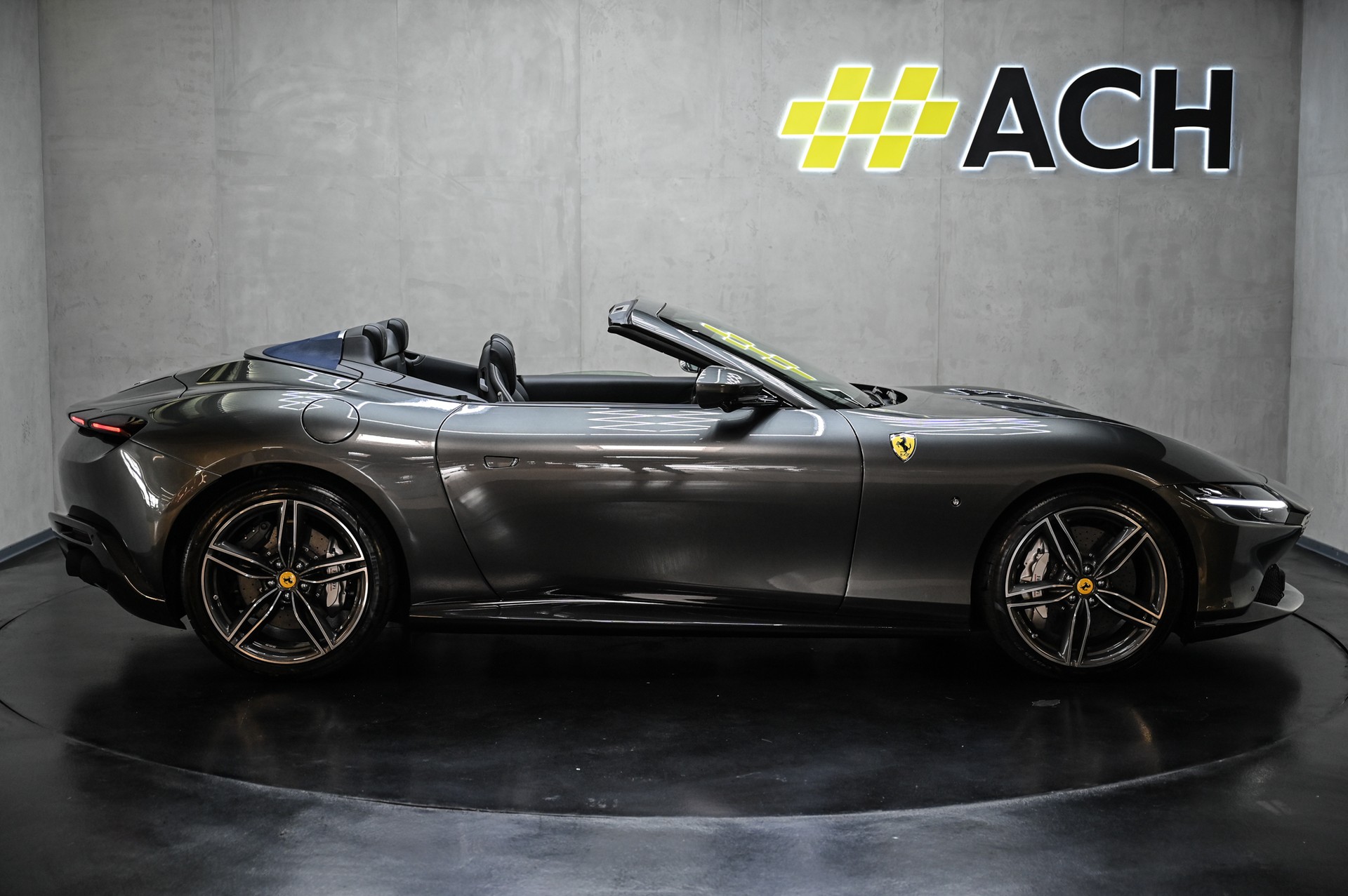 FERRARI Roma Spider 3.9 Turbo-image-12