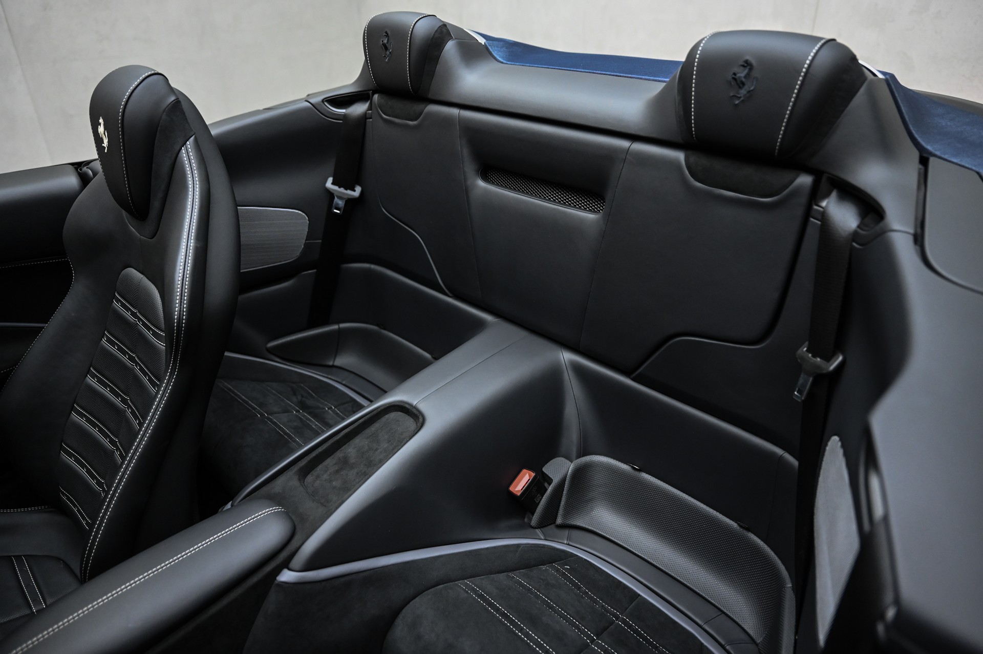 FERRARI Roma Spider 3.9 Turbo-image-32