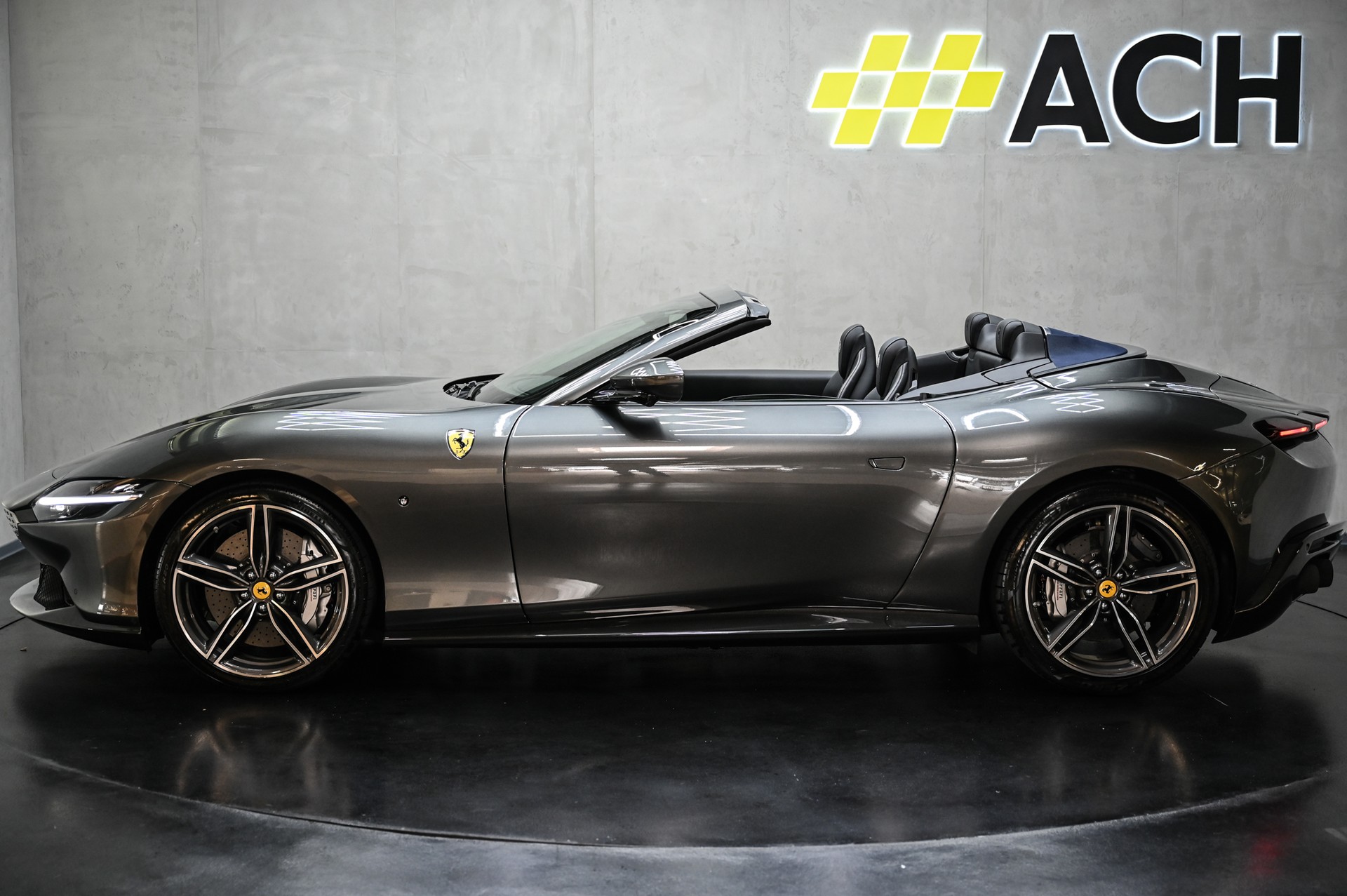 FERRARI Roma Spider 3.9 Turbo-image-7
