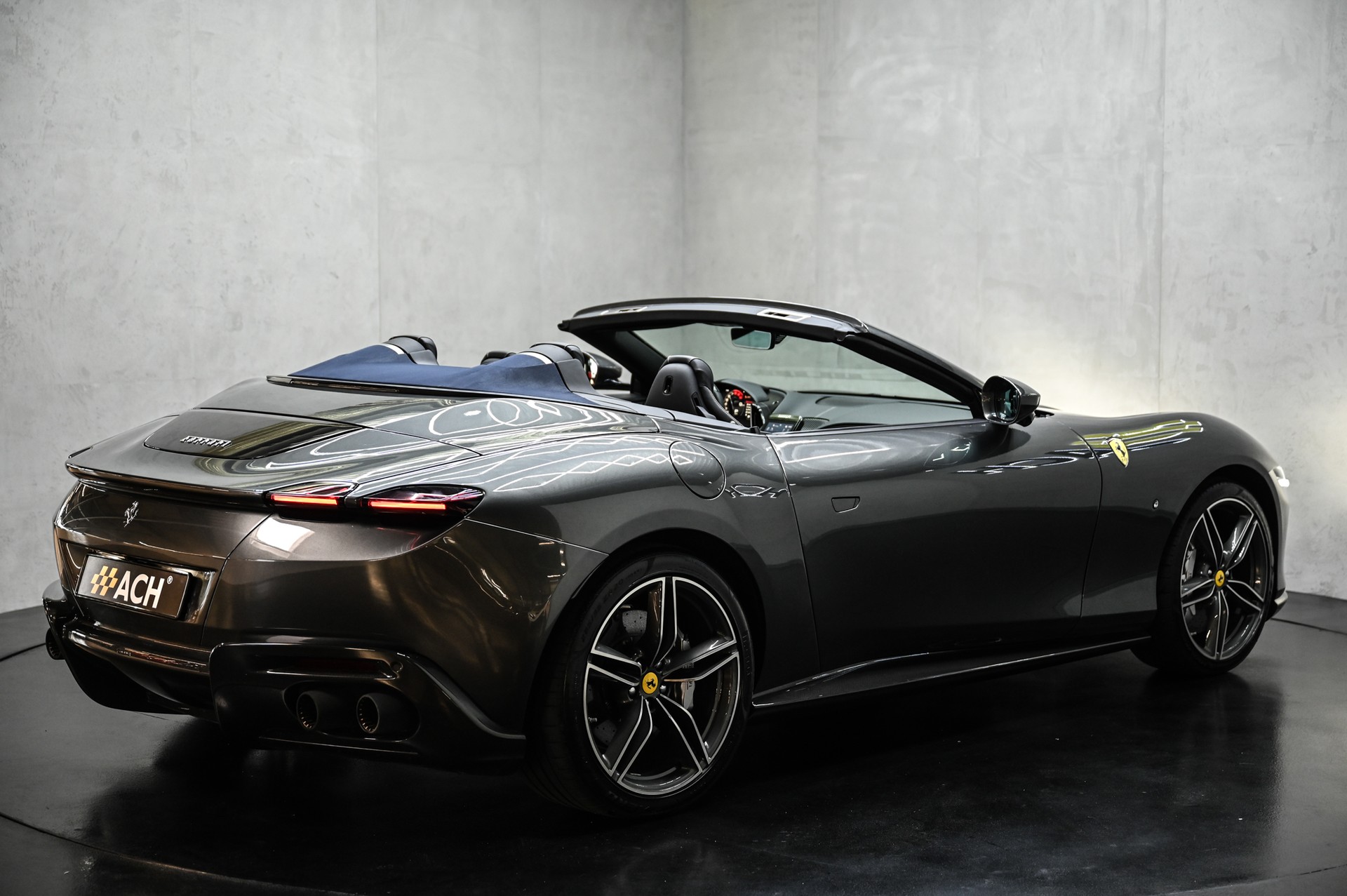 FERRARI Roma Spider 3.9 Turbo-image-18