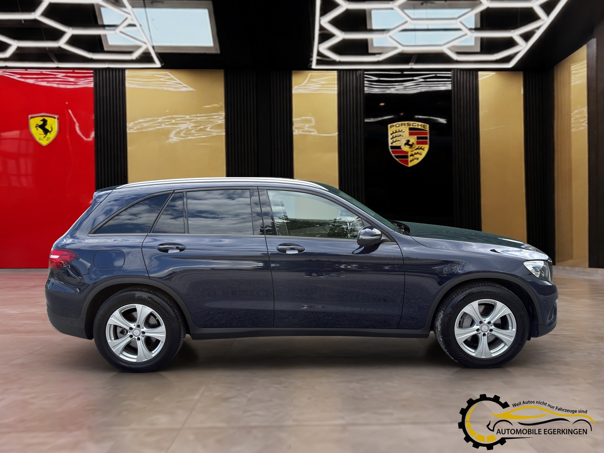 MERCEDES-BENZ GLC 250 4Matic 9G-Tronic-image-3
