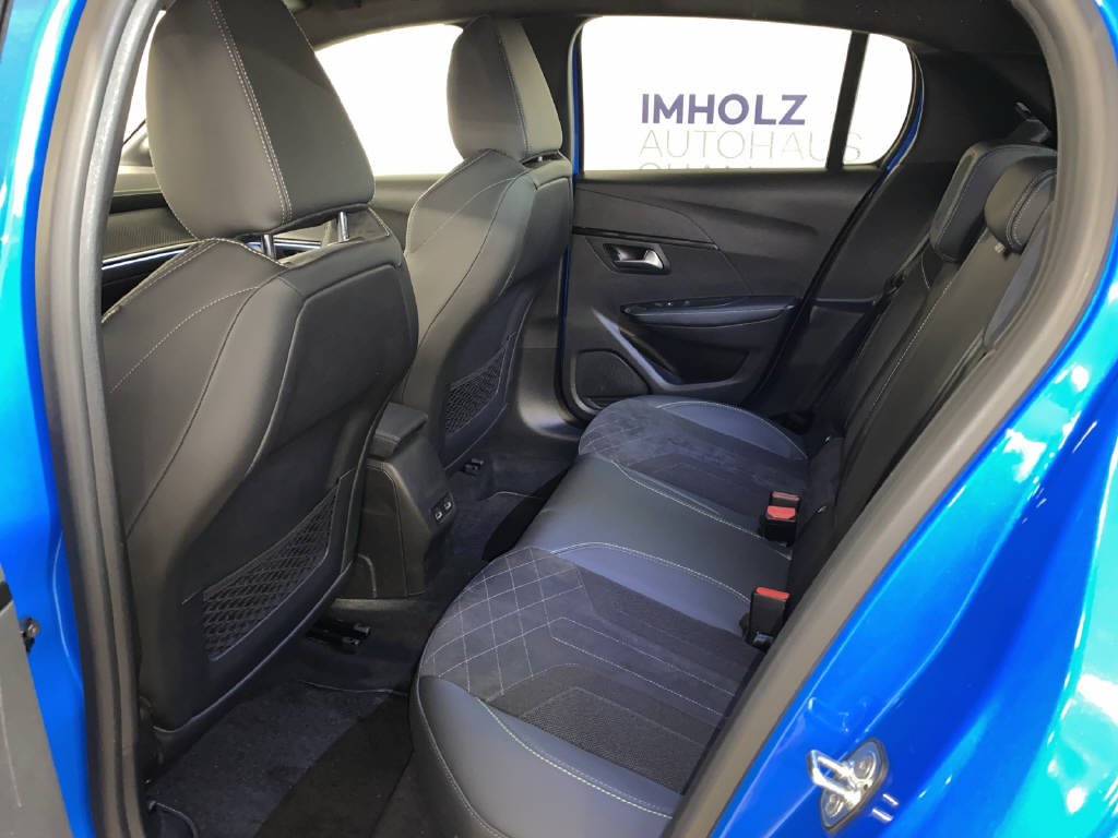 PEUGEOT 208 1.2 PureTech 130 GT-image-16