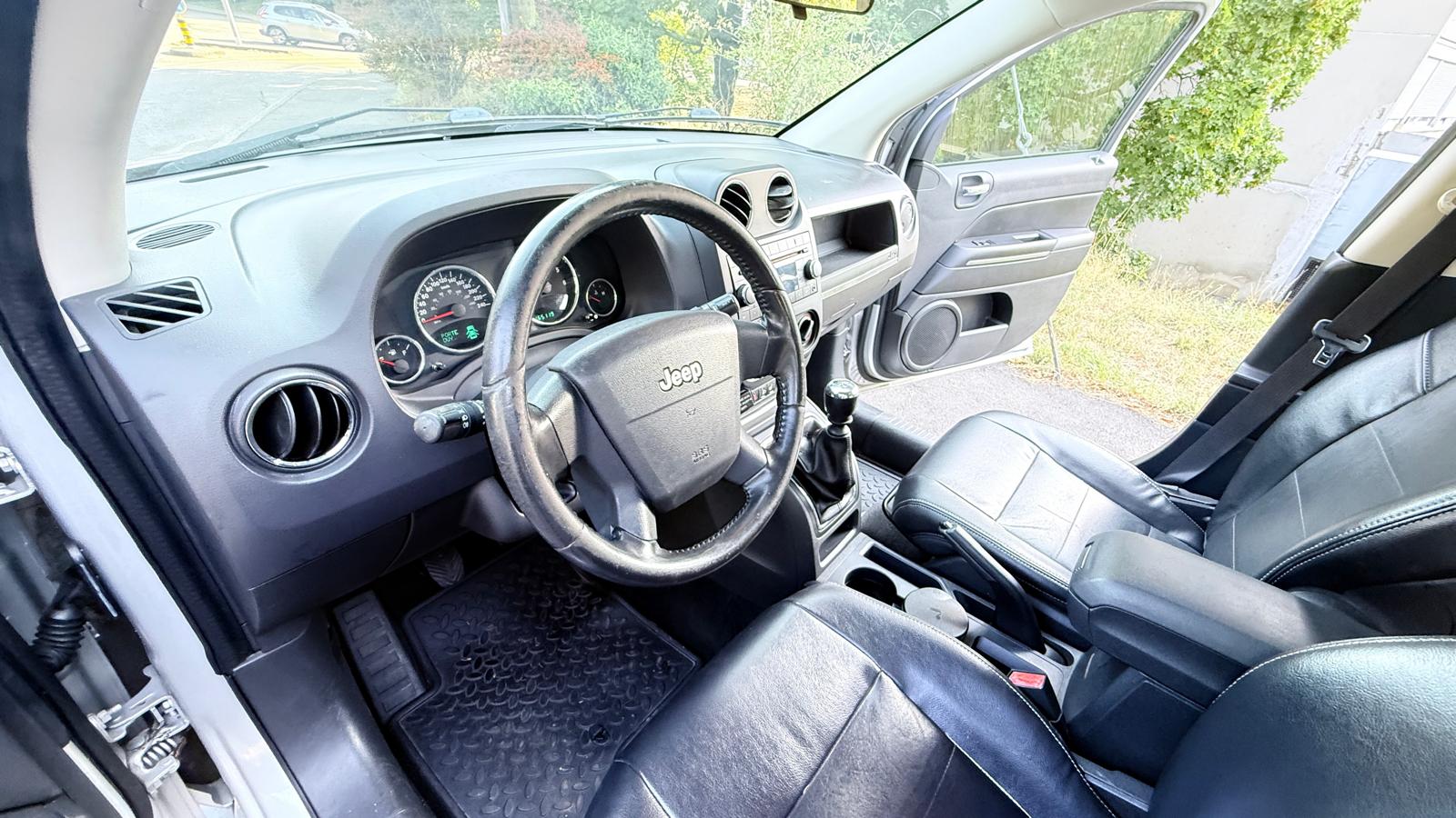 JEEP Compass 2.0 CRD Limited-image-9