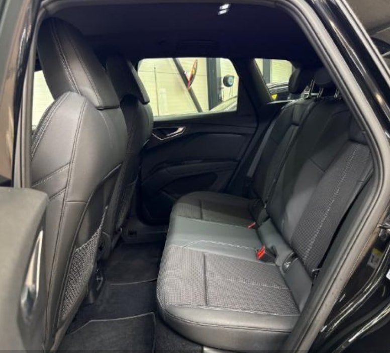 AUDI Q4 e-tron 45 quattro S-Line Modell 2024 mit 4 Jahren Garantie-image-8
