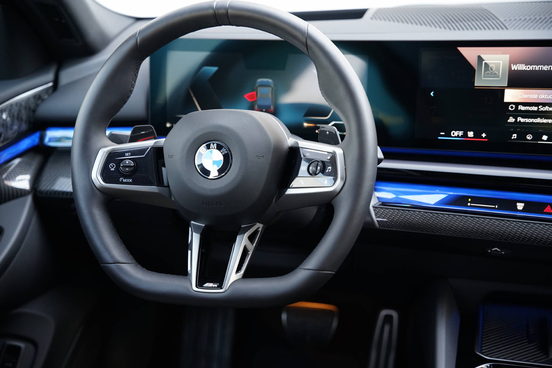 BMW 540d xDrive 48V M Sport Pro Steptronic-image-12