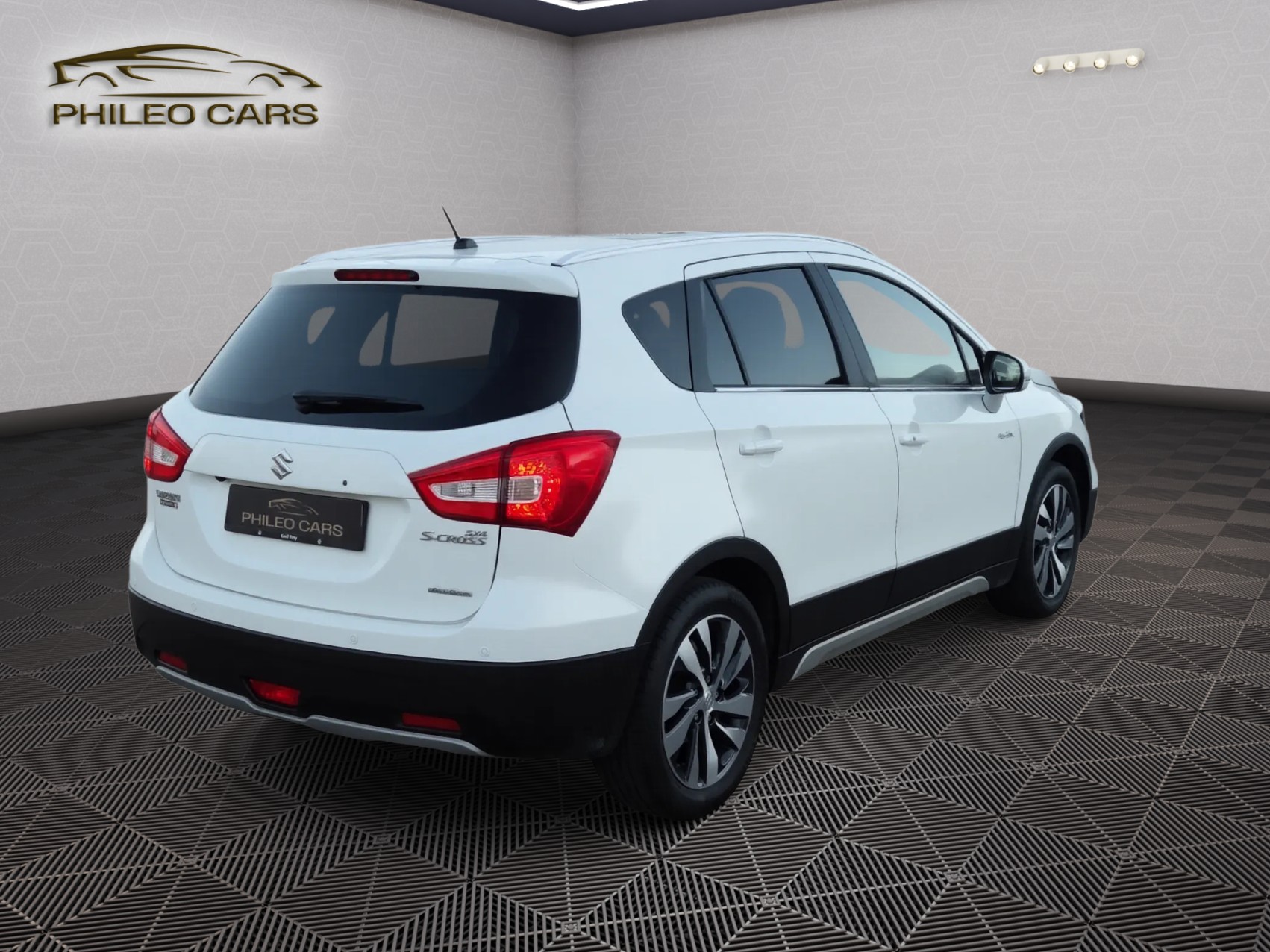 SUZUKI SX4 S-Cross 1.4 16V Piz Sulai 4WD Swiss edition-image-4