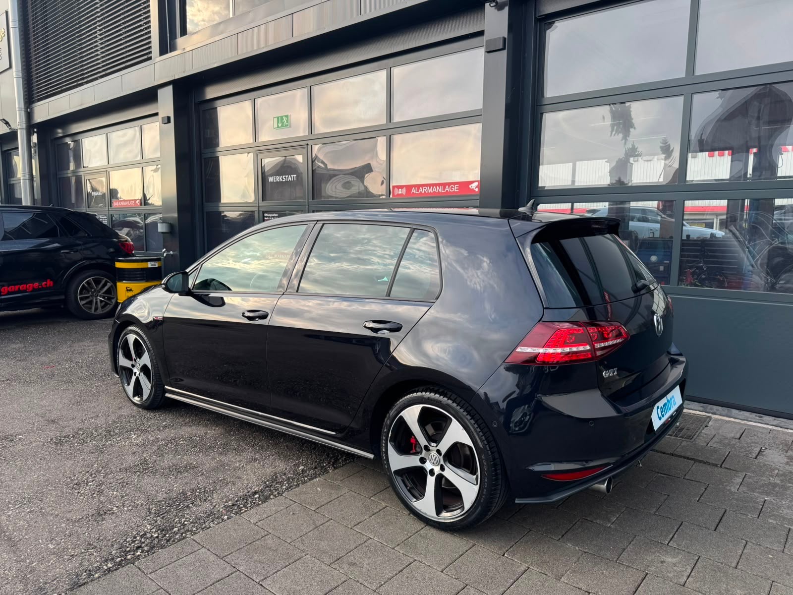 VW Golf 2.0 TSI GTI DSG-image-4