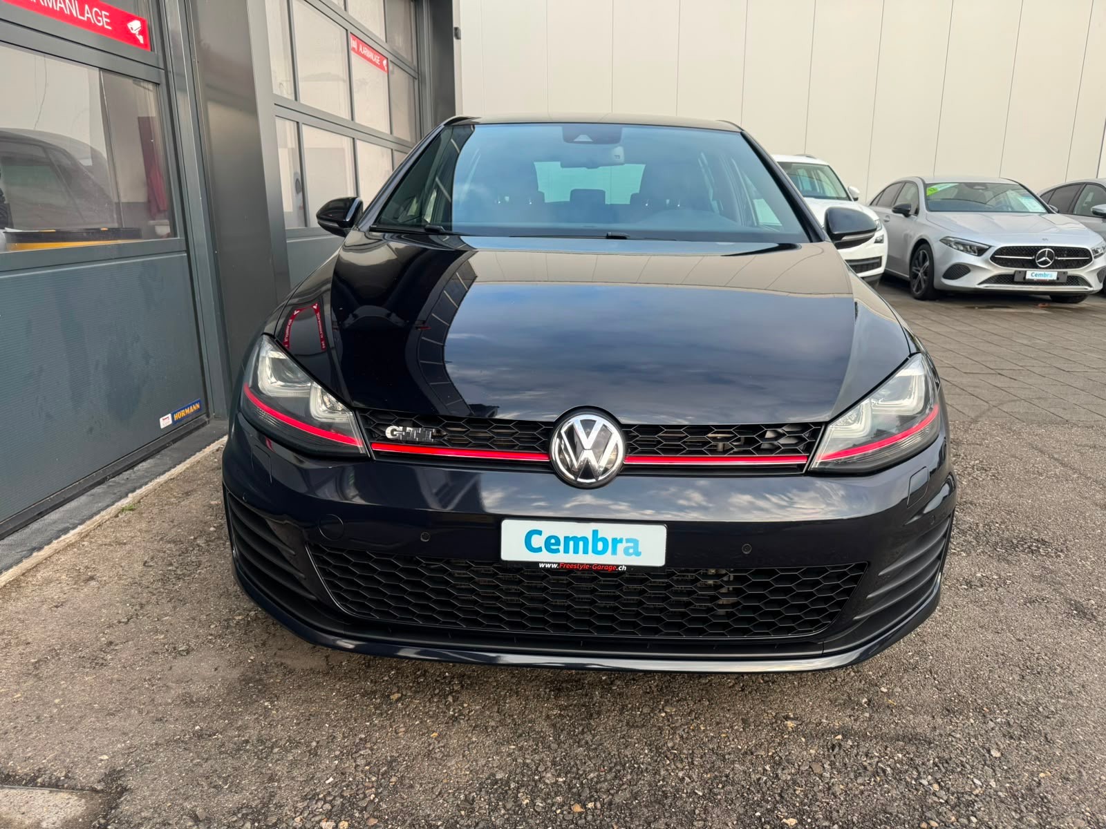 VW Golf 2.0 TSI GTI DSG-image-1