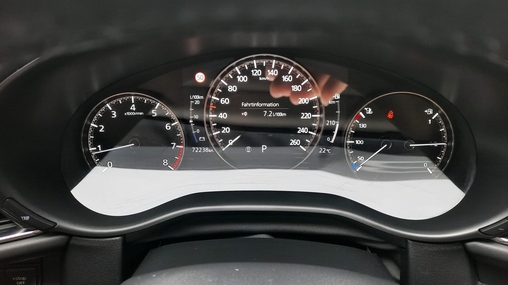 MAZDA CX-30 SKYACTIV-X M Hybrid 180 Revolution AWD Automat-image-8