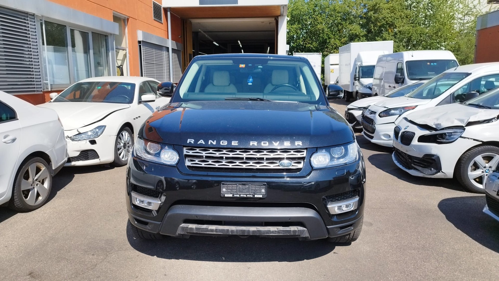 LAND ROVER Range Rover Sport 3.0 SDV6 HSE Automatic-image-3