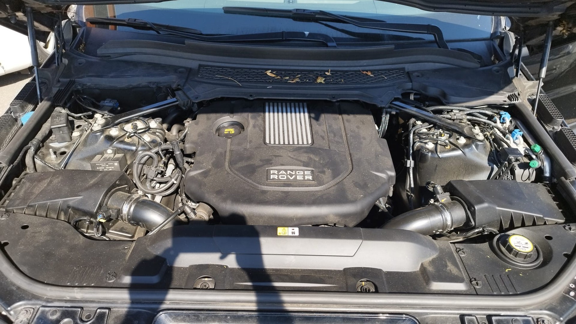 LAND ROVER Range Rover Sport 3.0 SDV6 HSE Automatic-image-11