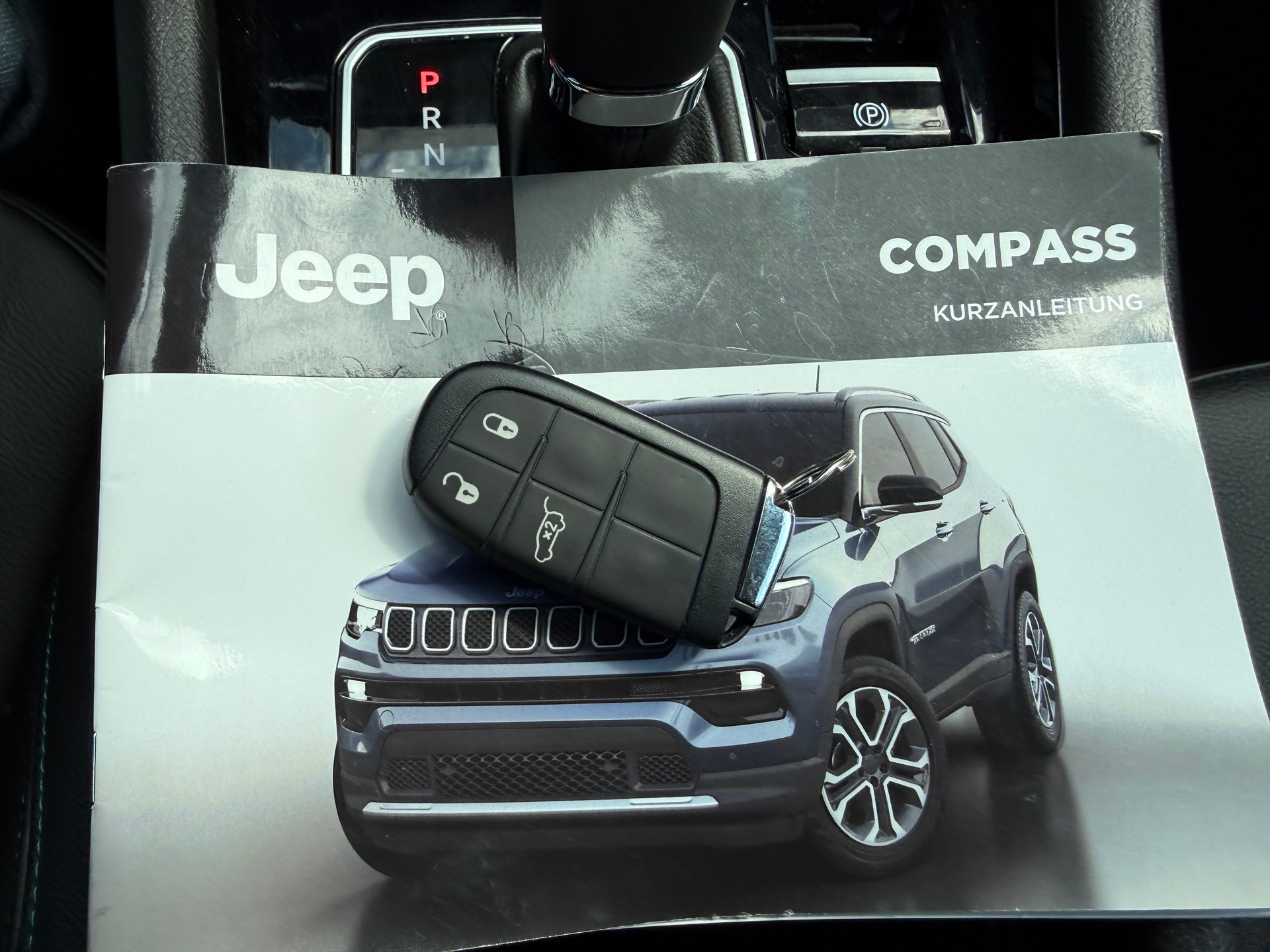 JEEP Compass 1.3 T PHEV Swiss Limited AWD-image-31