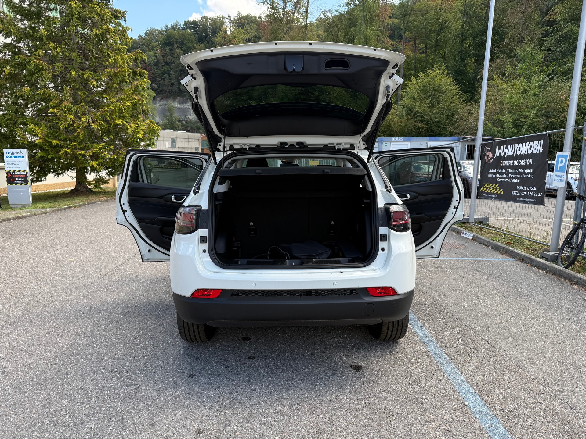 JEEP Compass 1.3 T PHEV Swiss Limited AWD-image-19