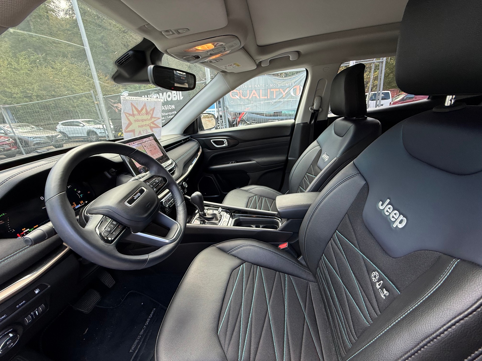 JEEP Compass 1.3 T PHEV Swiss Limited AWD-image-8