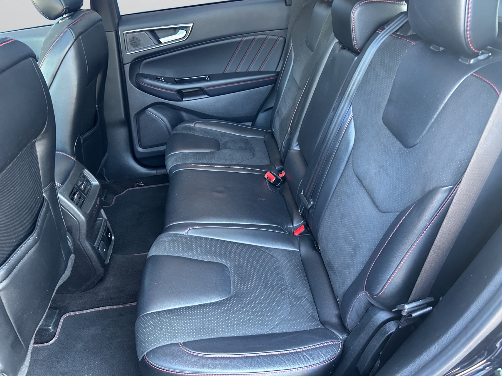 FORD Edge 2.0 EcoBlue 238 ST-Line-image-7