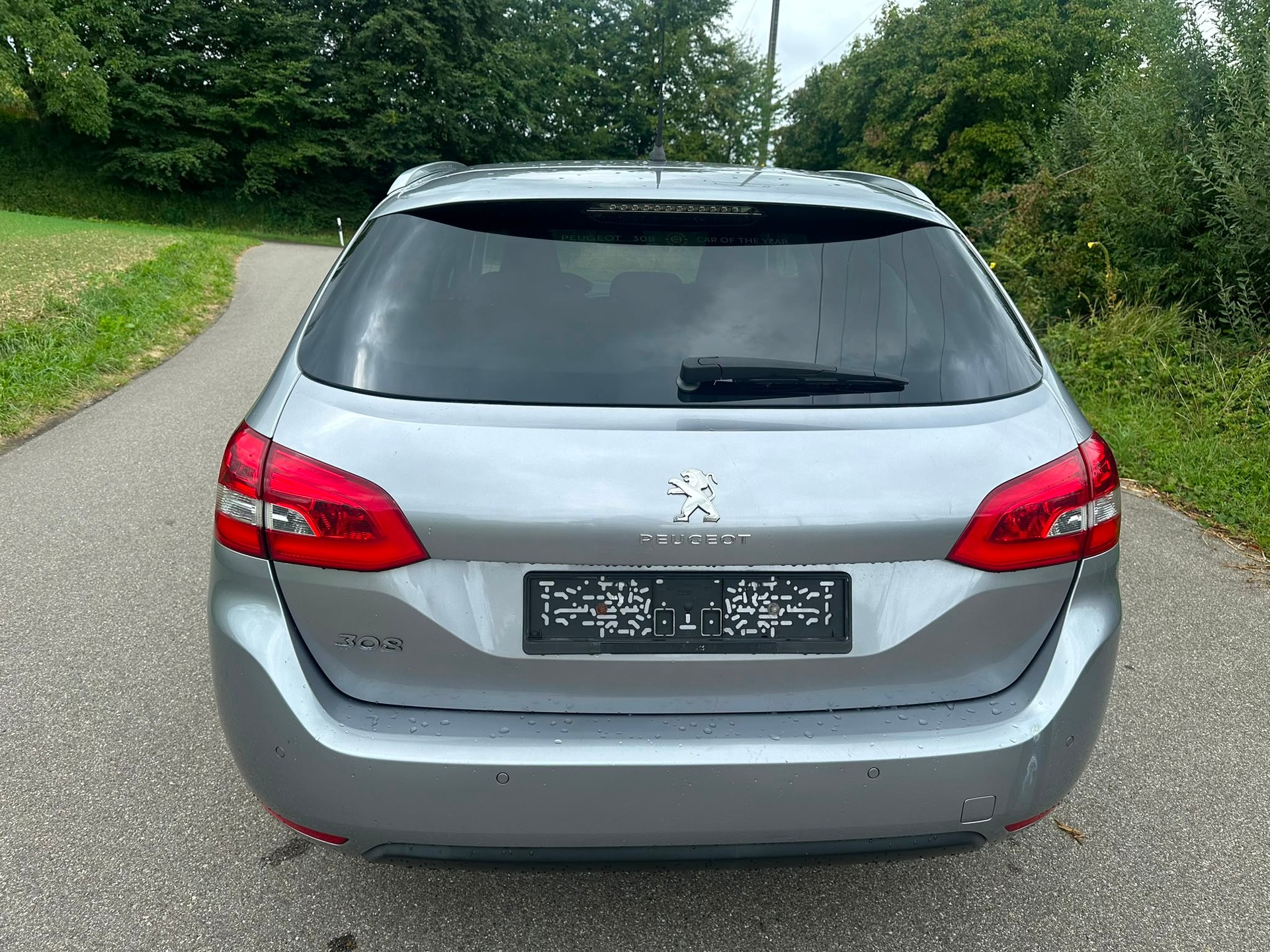 PEUGEOT 308 SW 1.2 THP Business-image-3