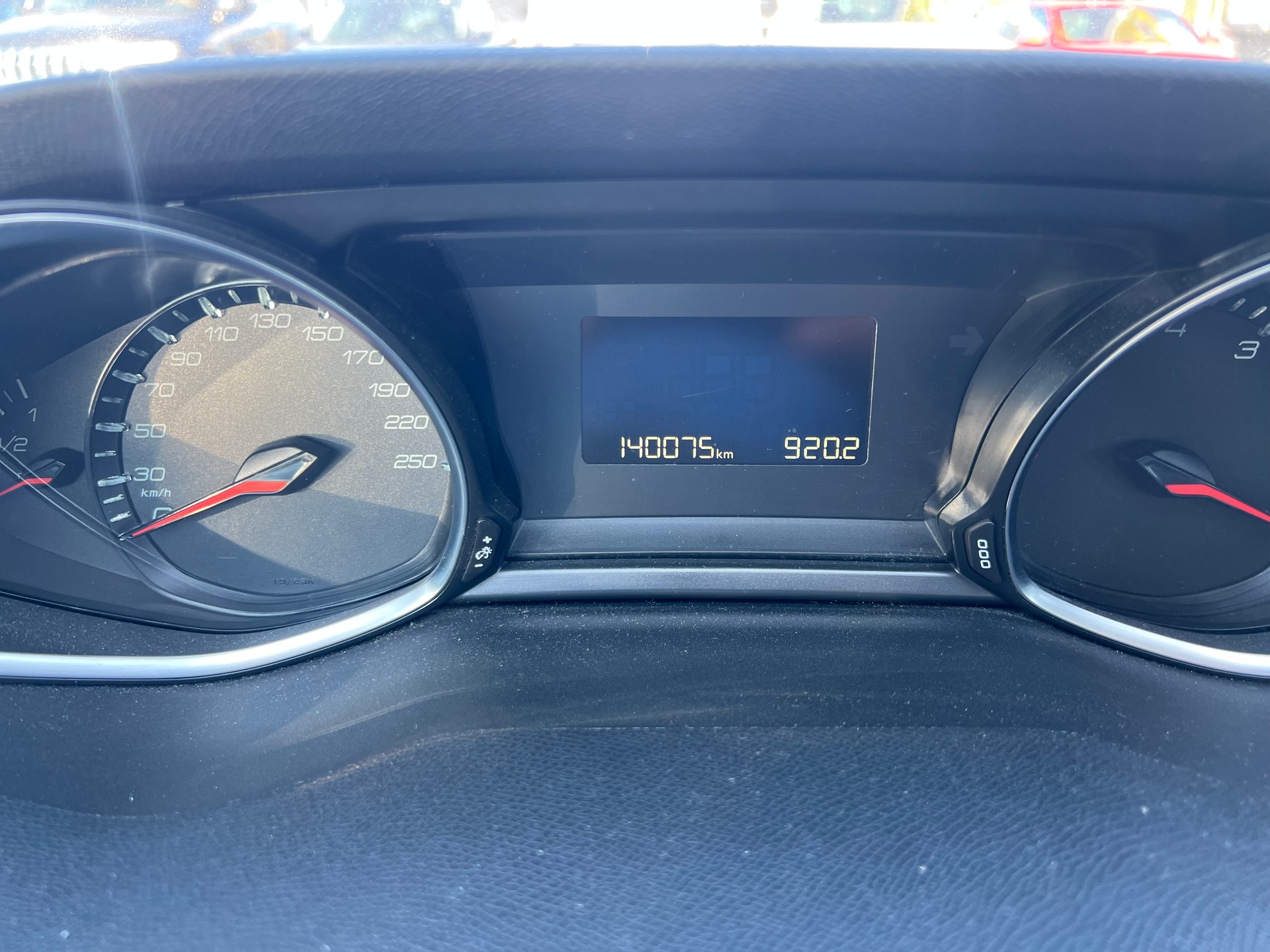 PEUGEOT 308 SW 1.2 THP Business-image-8