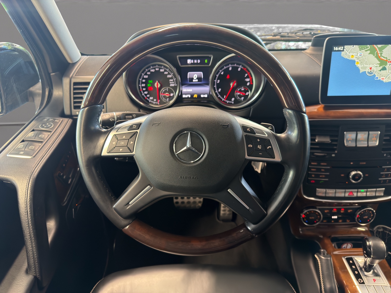 Image MERCEDES-BENZ G-500 G 500 designo manufaktur
