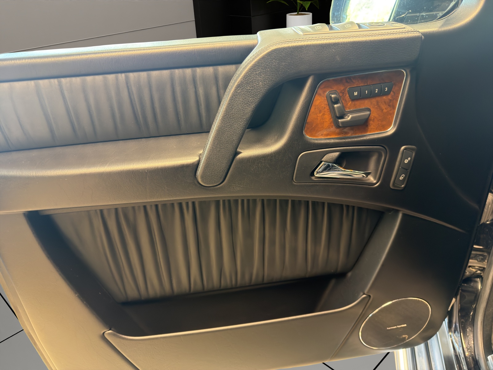 Image MERCEDES-BENZ G-500 G 500 designo manufaktur