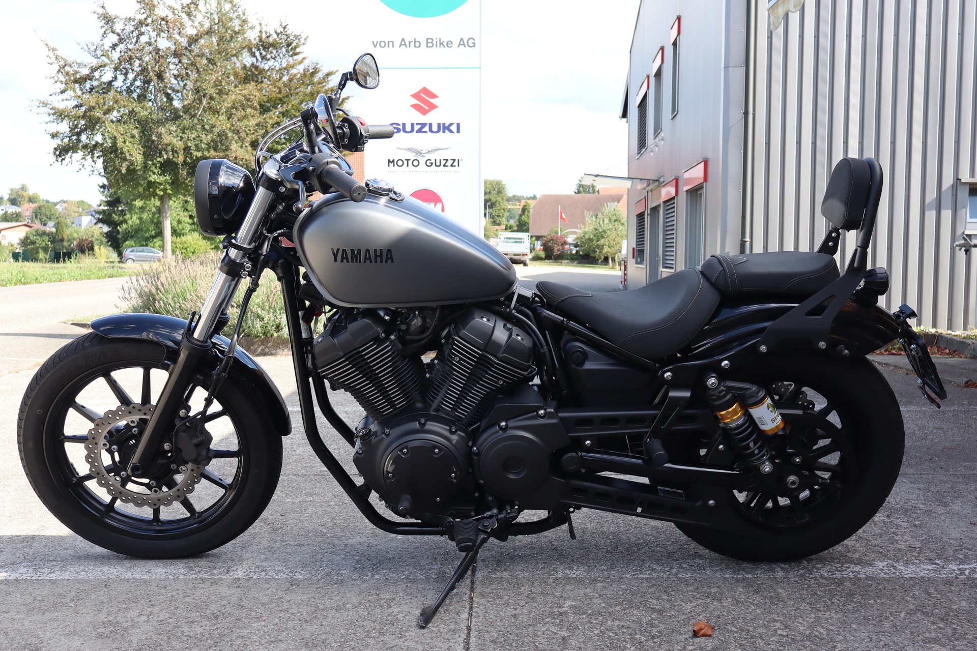YAMAHA XV 950 R ABS-showroom-element-3