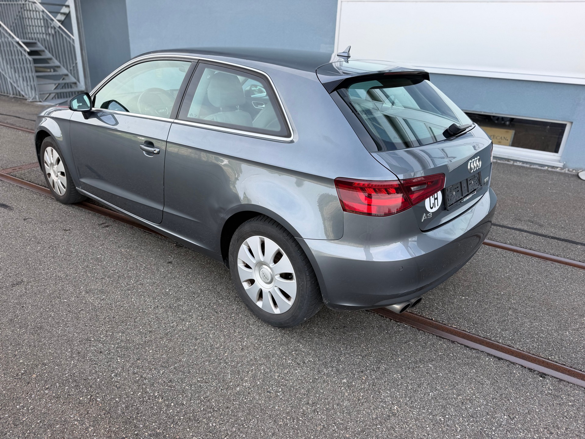 AUDI A3 Sportback 1.4 TFSI Ambition-image-6