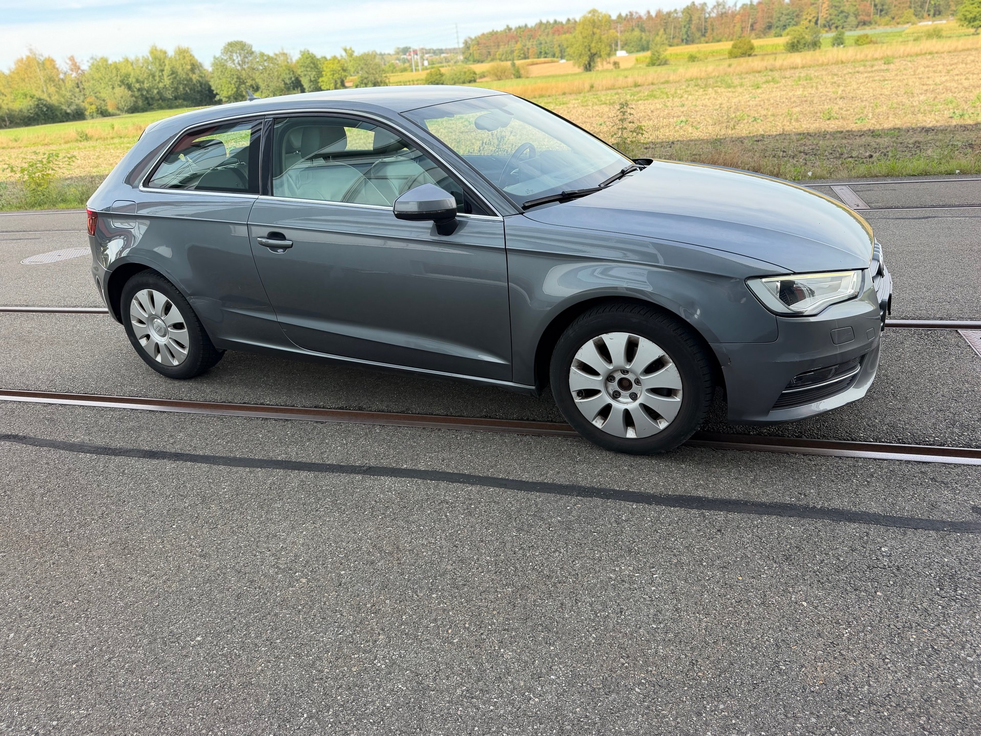 AUDI A3 Sportback 1.4 TFSI Ambition-image-3