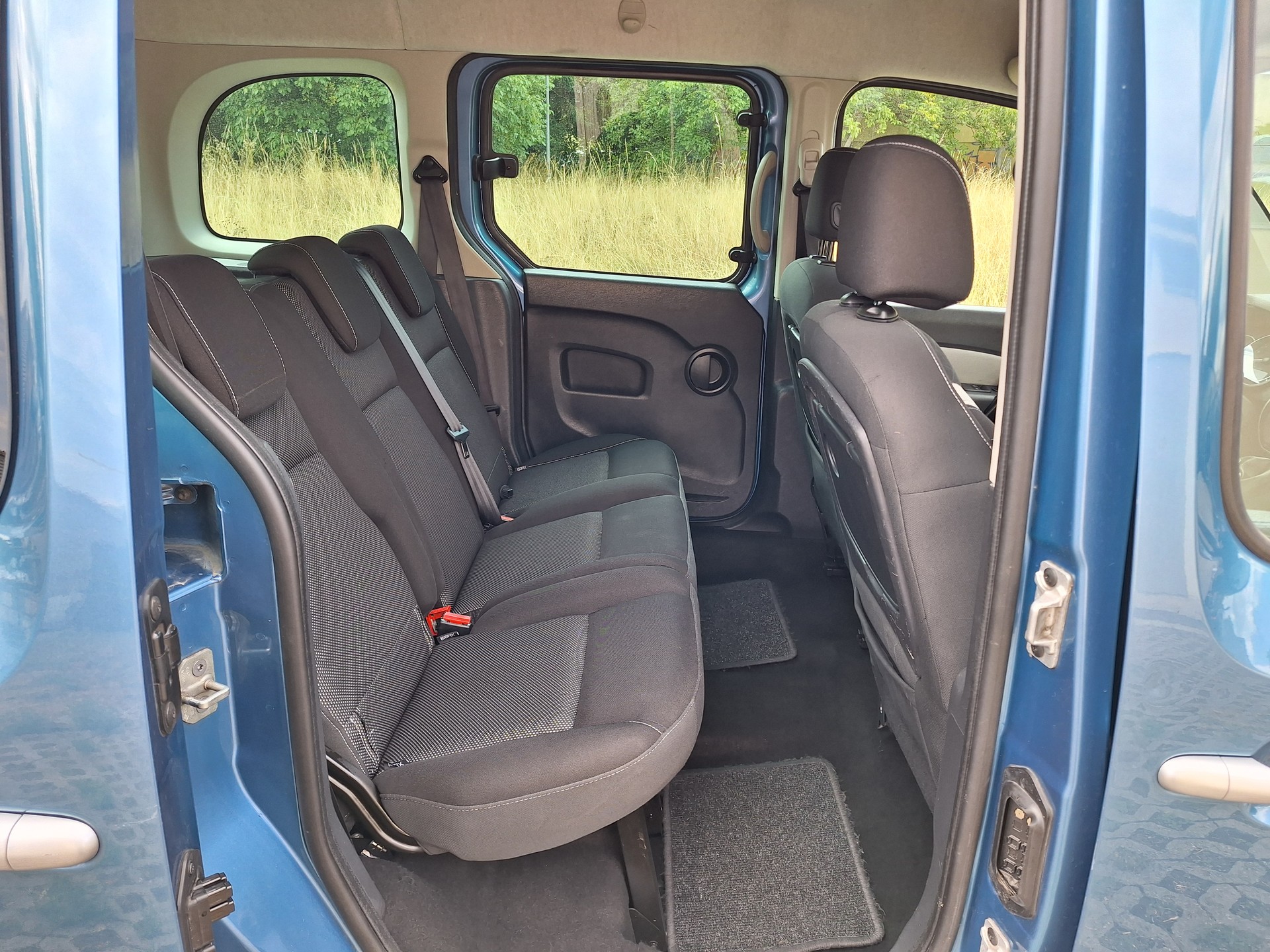 RENAULT Kangoo 1.2 16V Turbo Authentique-image-8