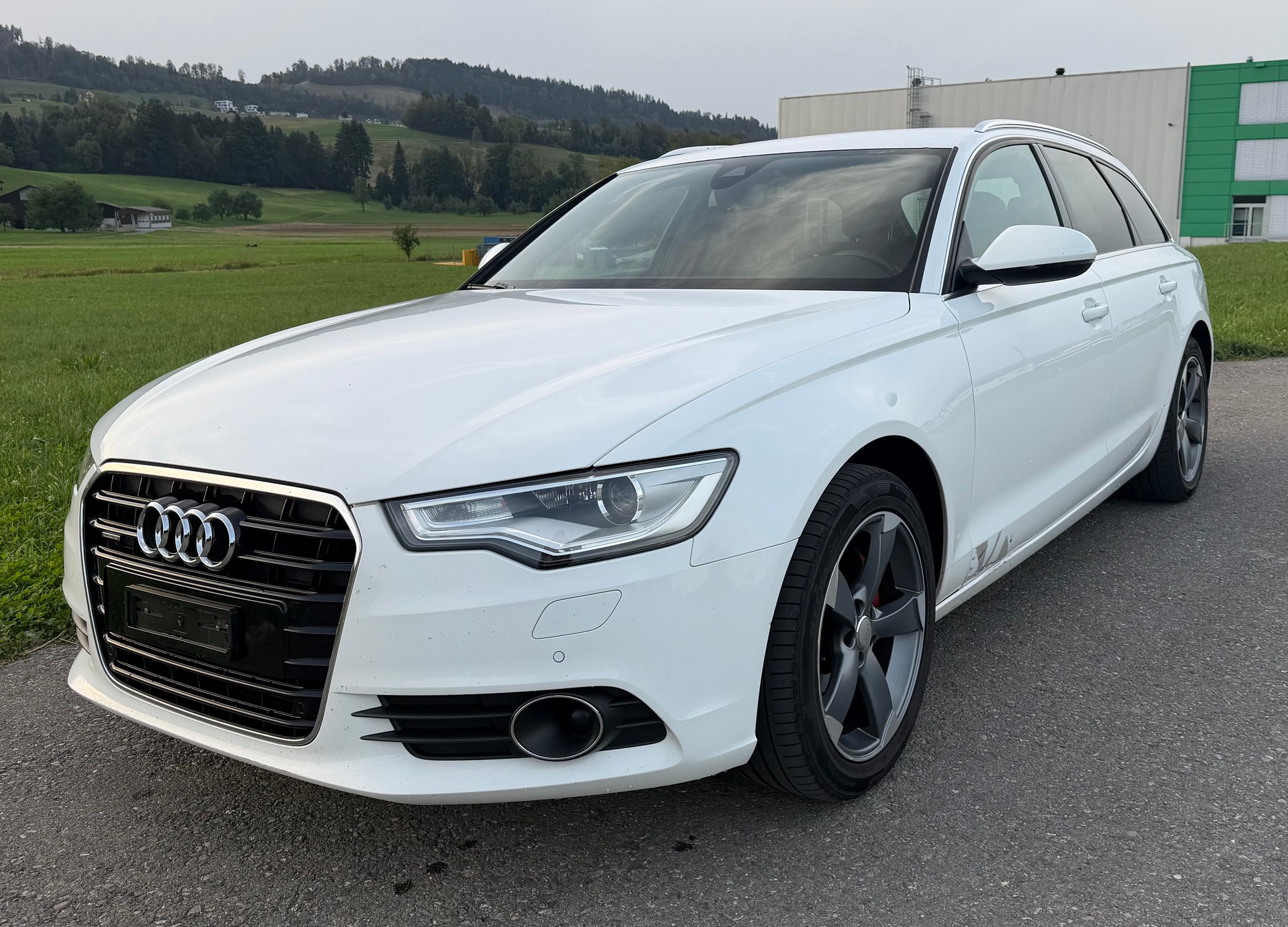 AUDI A6 Avant 3.0 TDI V6 quattro S-tronic-image-0