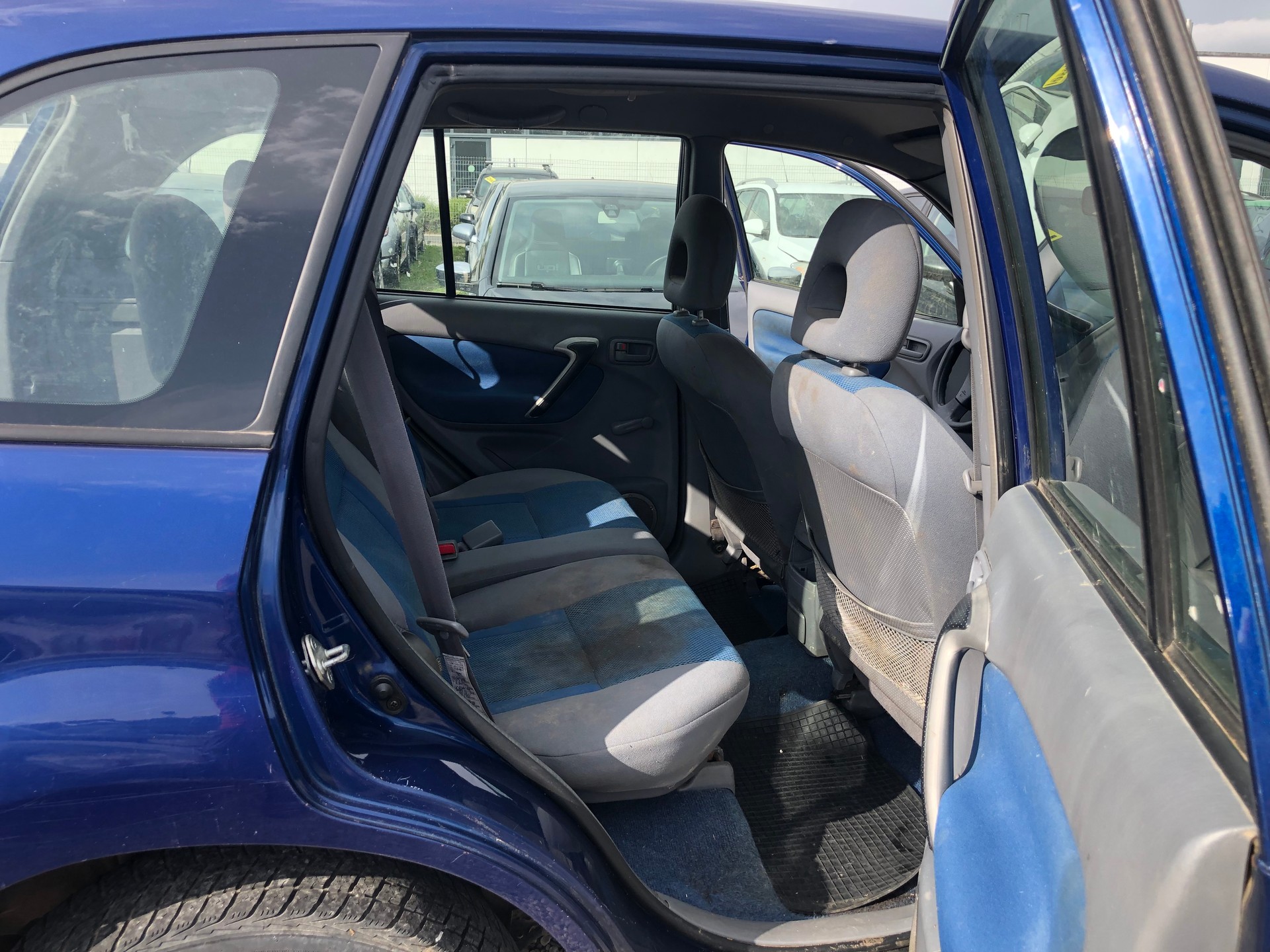 TOYOTA RAV-4 2.0 16V Linea Terra-image-8