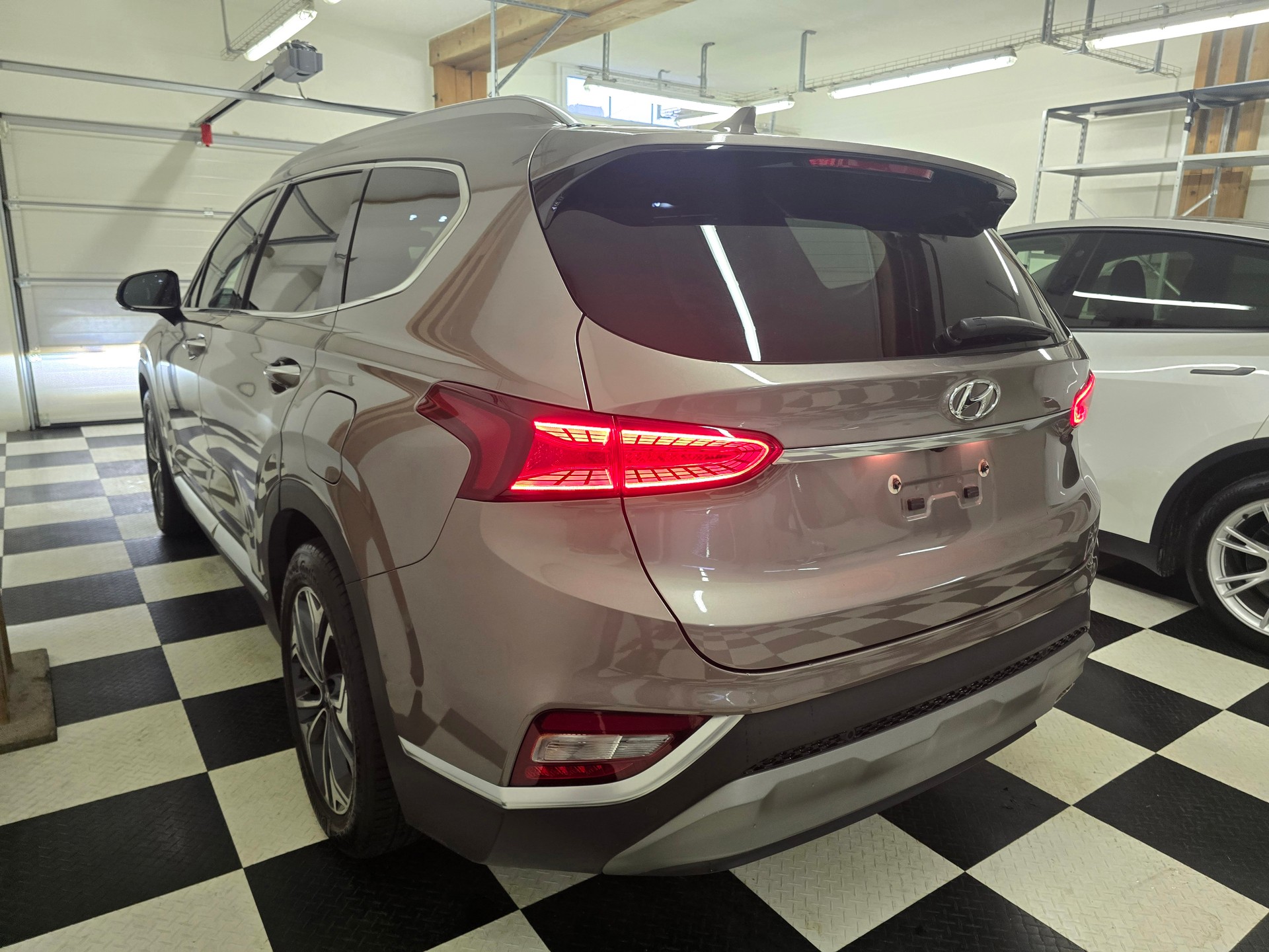 HYUNDAI Santa Fe 2.2 CRDI Vertex 4WD Automatic-image-5