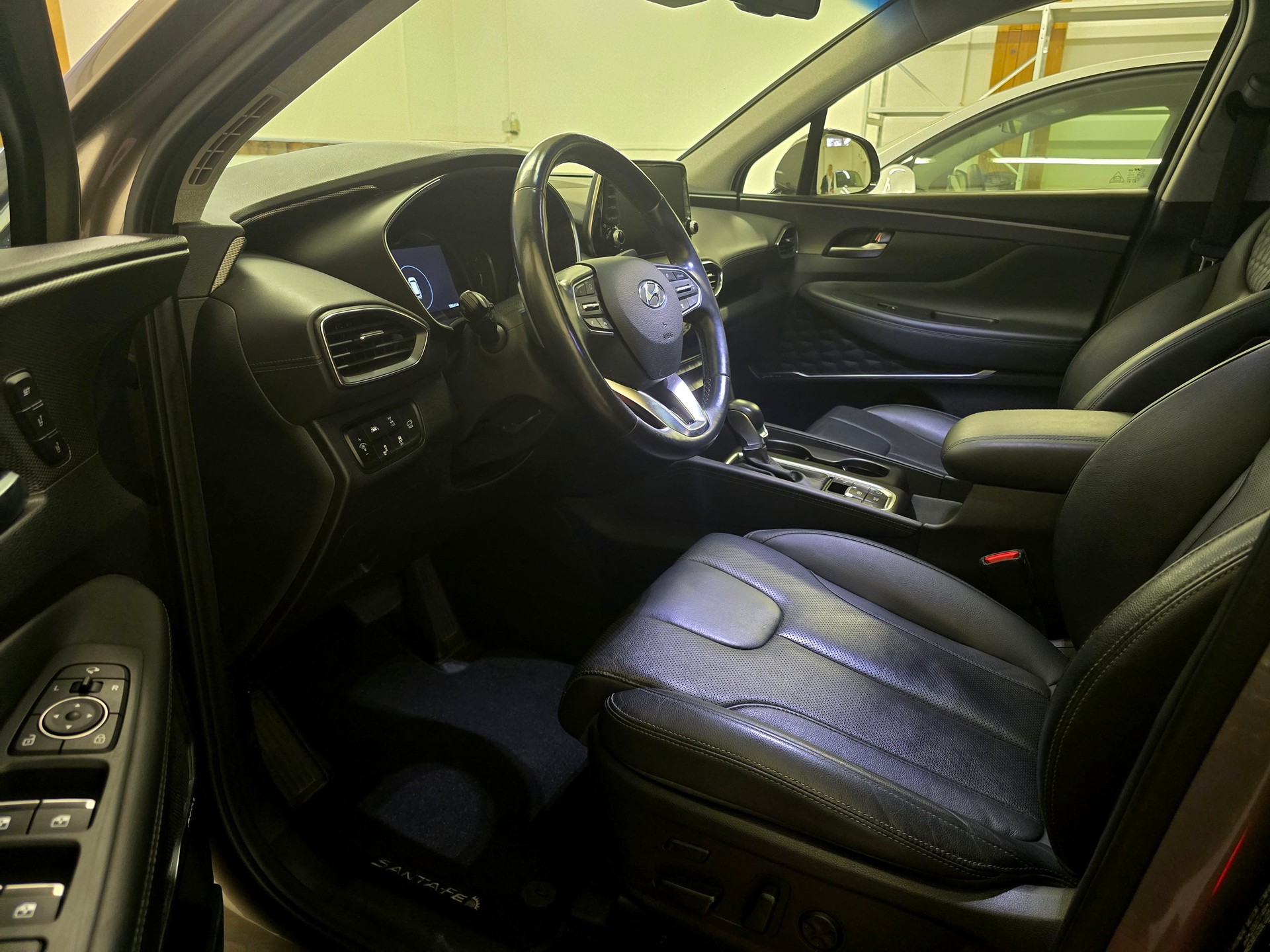 HYUNDAI Santa Fe 2.2 CRDI Vertex 4WD Automatic-image-9