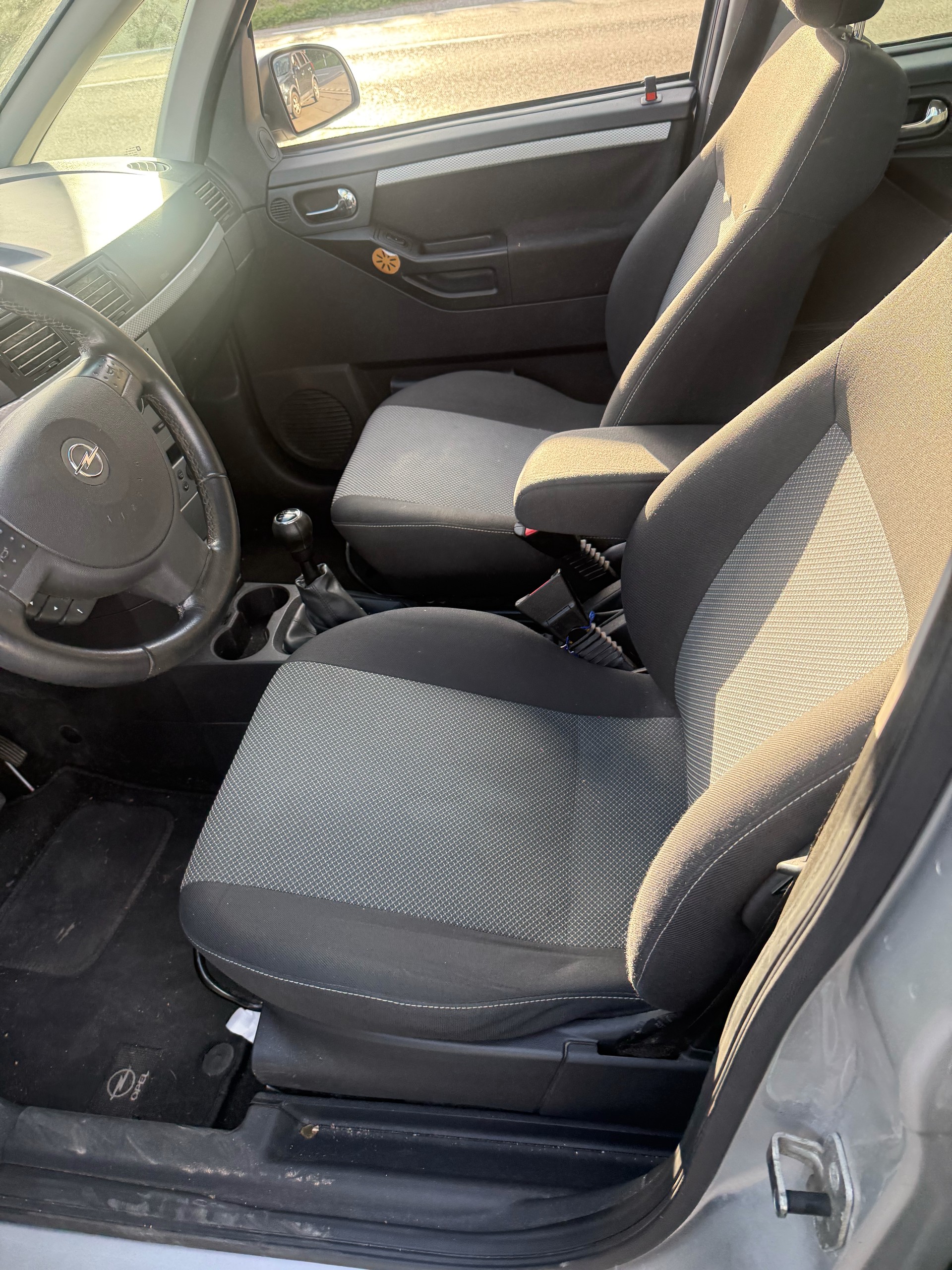 OPEL Meriva 1.6i-16 TP (Essentia)-image-4
