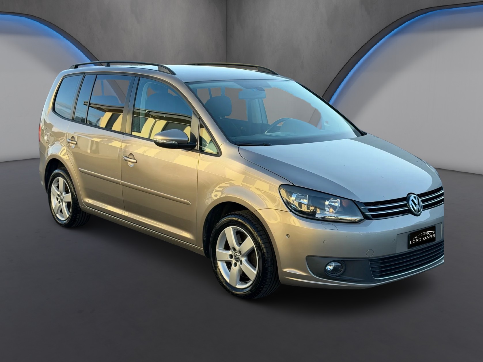 VW Touran 2.0 TDI Comfortline-image-2