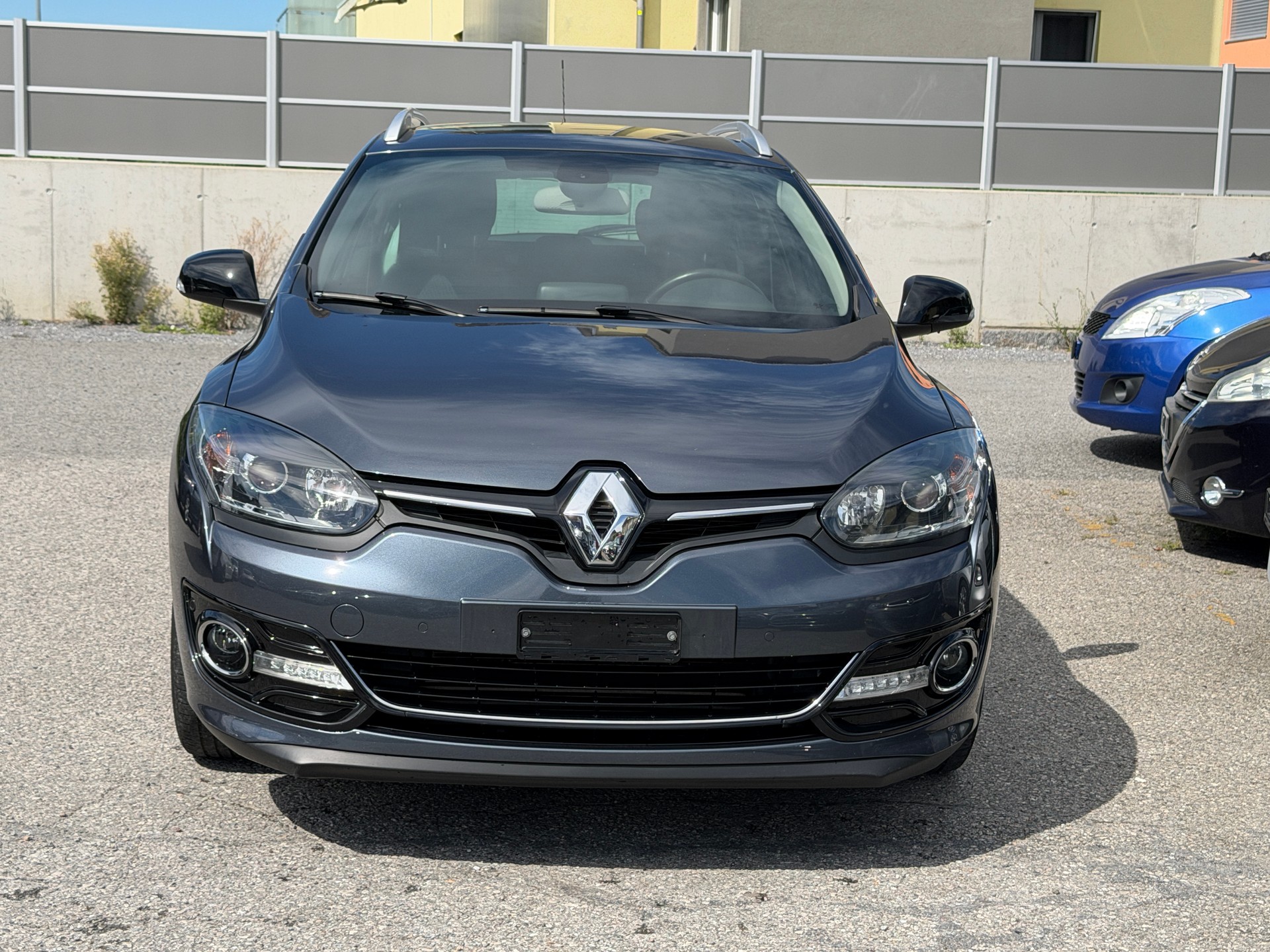 RENAULT Mégane Grandtour 1.2 16V Turbo Bose-image-3