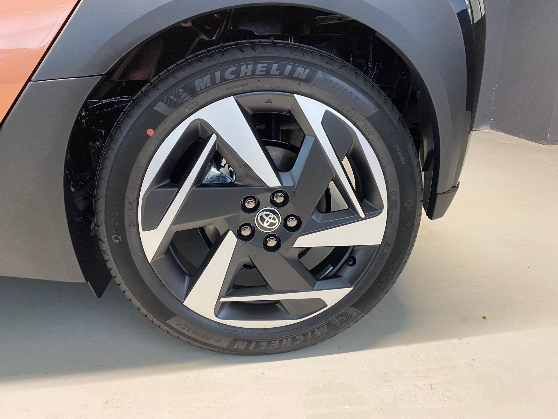 TOYOTA Aygo X 1.5 VVT-i HSD Style-image-16