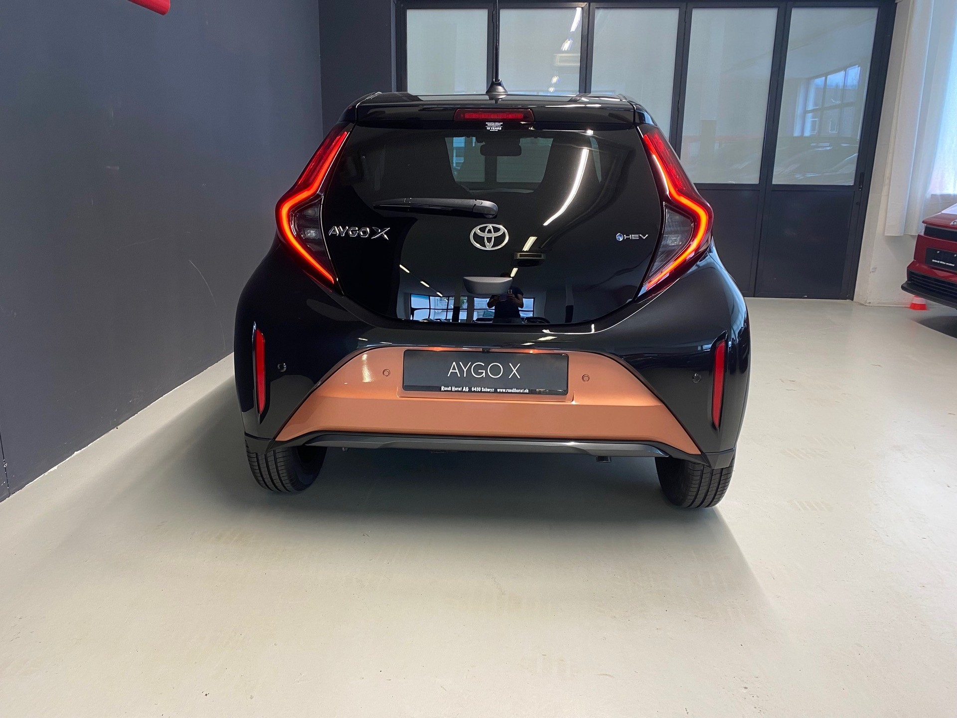TOYOTA Aygo X 1.5 VVT-i HSD Style-image-5