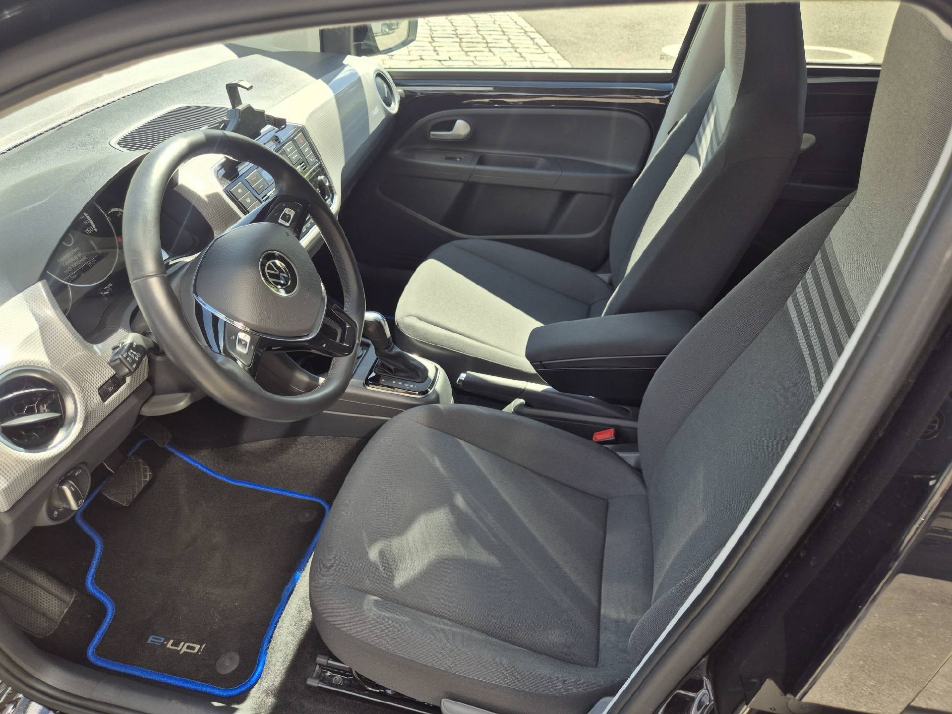 VW e-Up 36.8 kWh-image-9