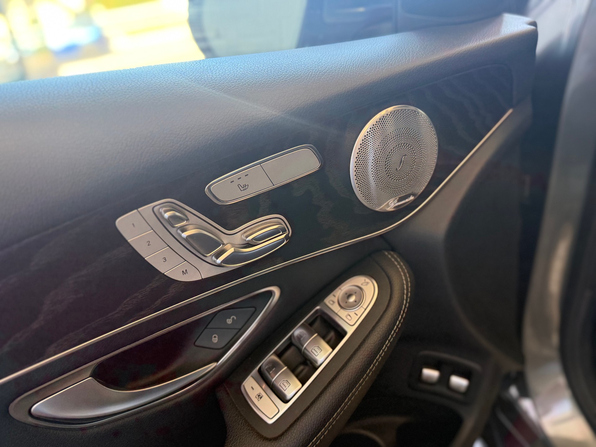 MERCEDES-BENZ GLC 250 d AMG Line 4Matic 9G-Tronic-image-10
