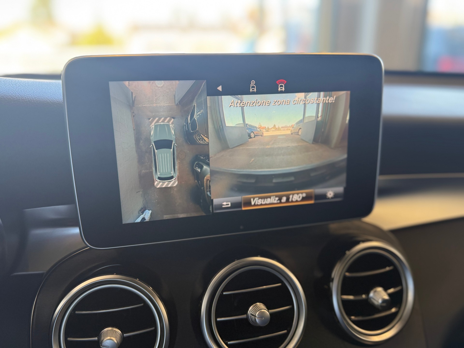MERCEDES-BENZ GLC 250 d AMG Line 4Matic 9G-Tronic-image-15