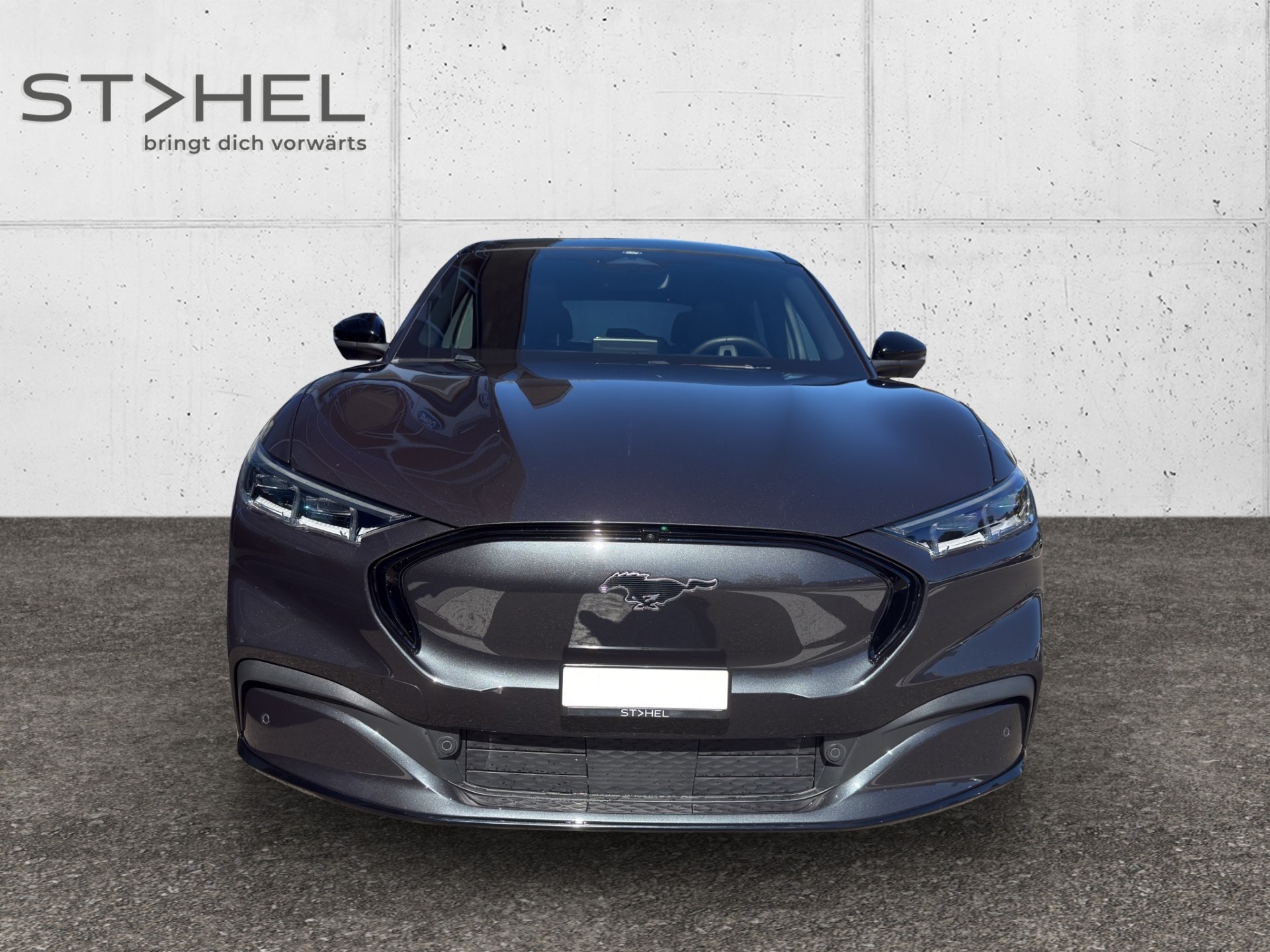 FORD Mustang Mach-E Extended AWD-image-1