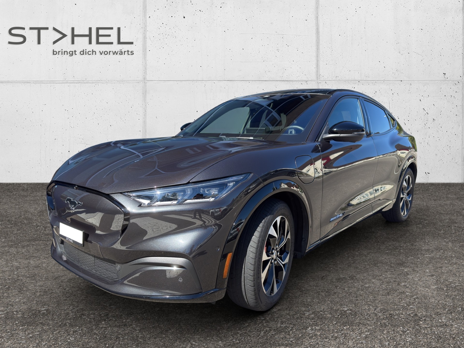 FORD Mustang Mach-E Extended AWD-image-0