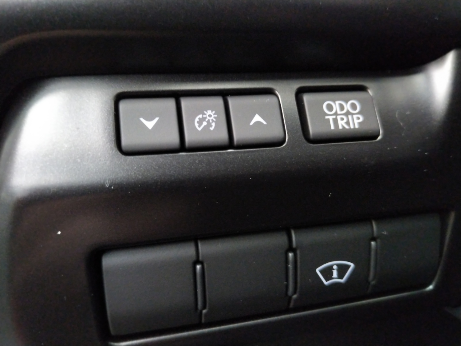 LEXUS UX 250h F-Line-image-12
