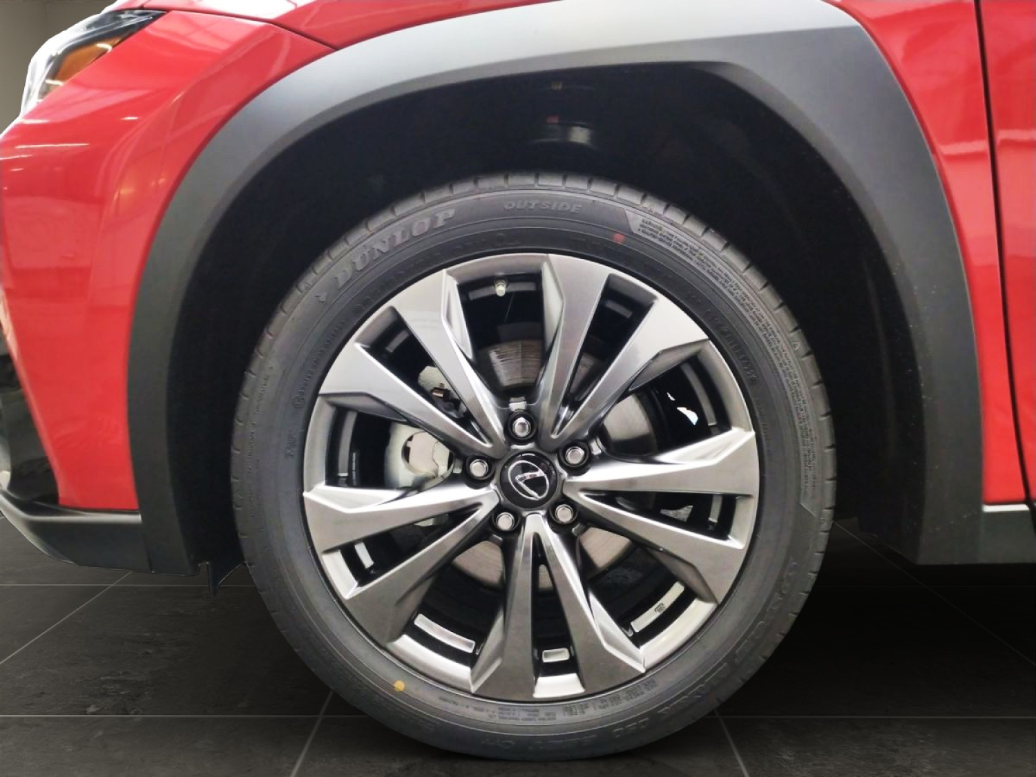LEXUS UX 250h F-Line-image-10