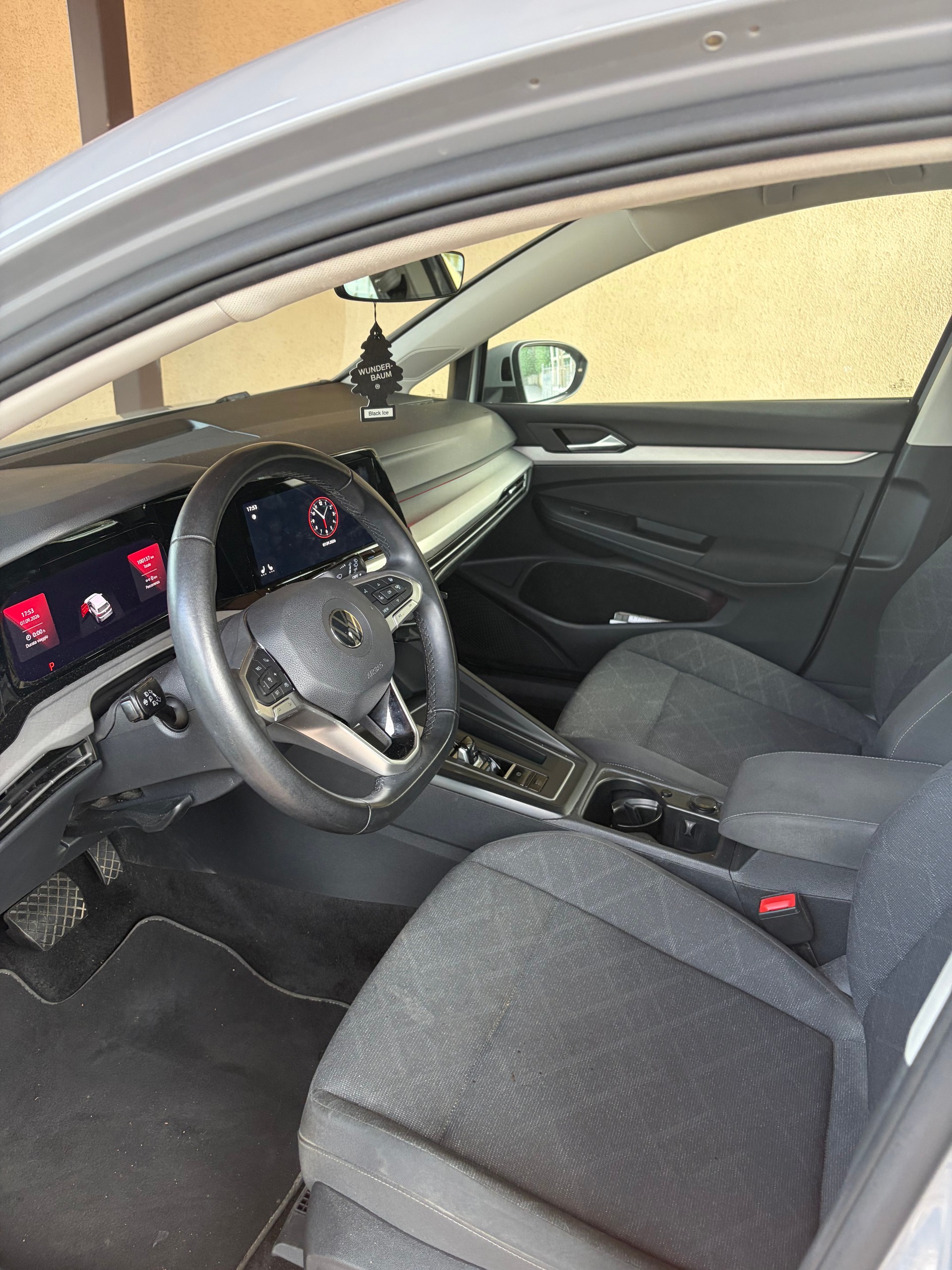 VW 1.0 TSI Life DSG-image-2