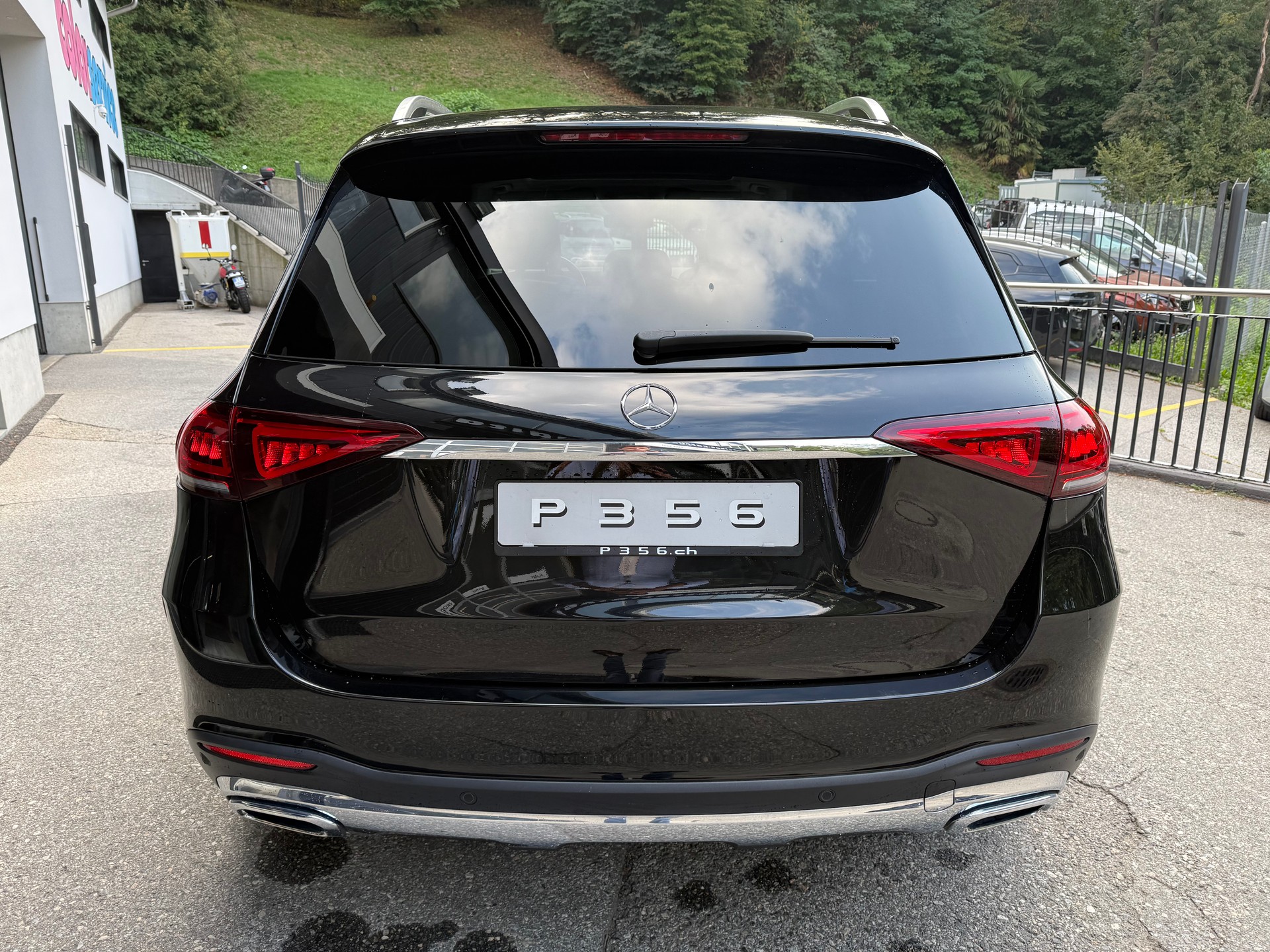 MERCEDES-BENZ GLE 350 d 4Matic AMG Line 9G-Tronic-image-6