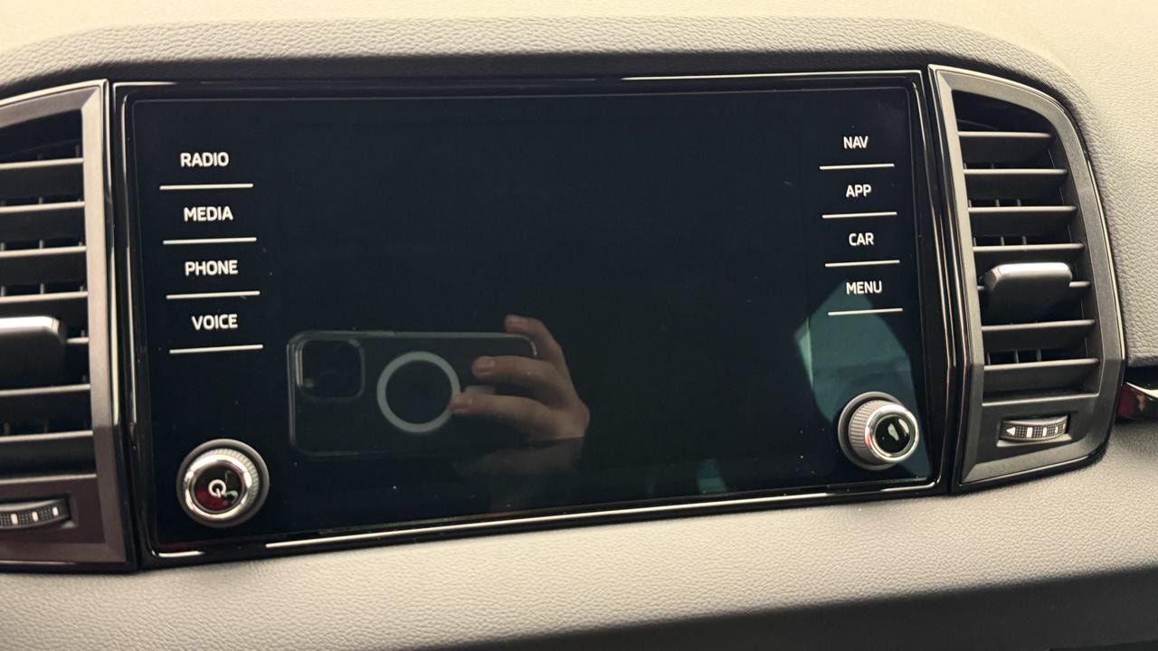 SKODA Karoq 2.0 TSI SportLine 4x4 DSG-image-7