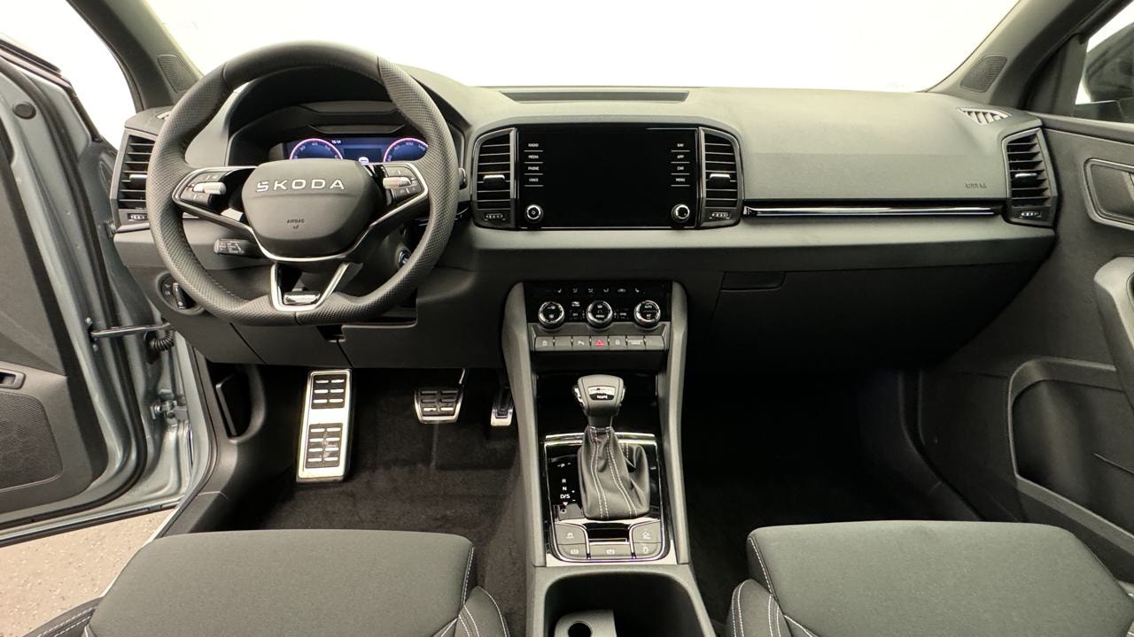 SKODA Karoq 2.0 TSI SportLine 4x4 DSG-image-5