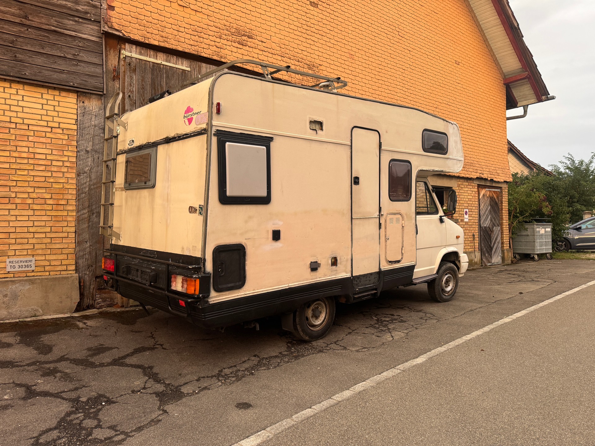 FIAT Tiny House - leer ohne Motor-image-2