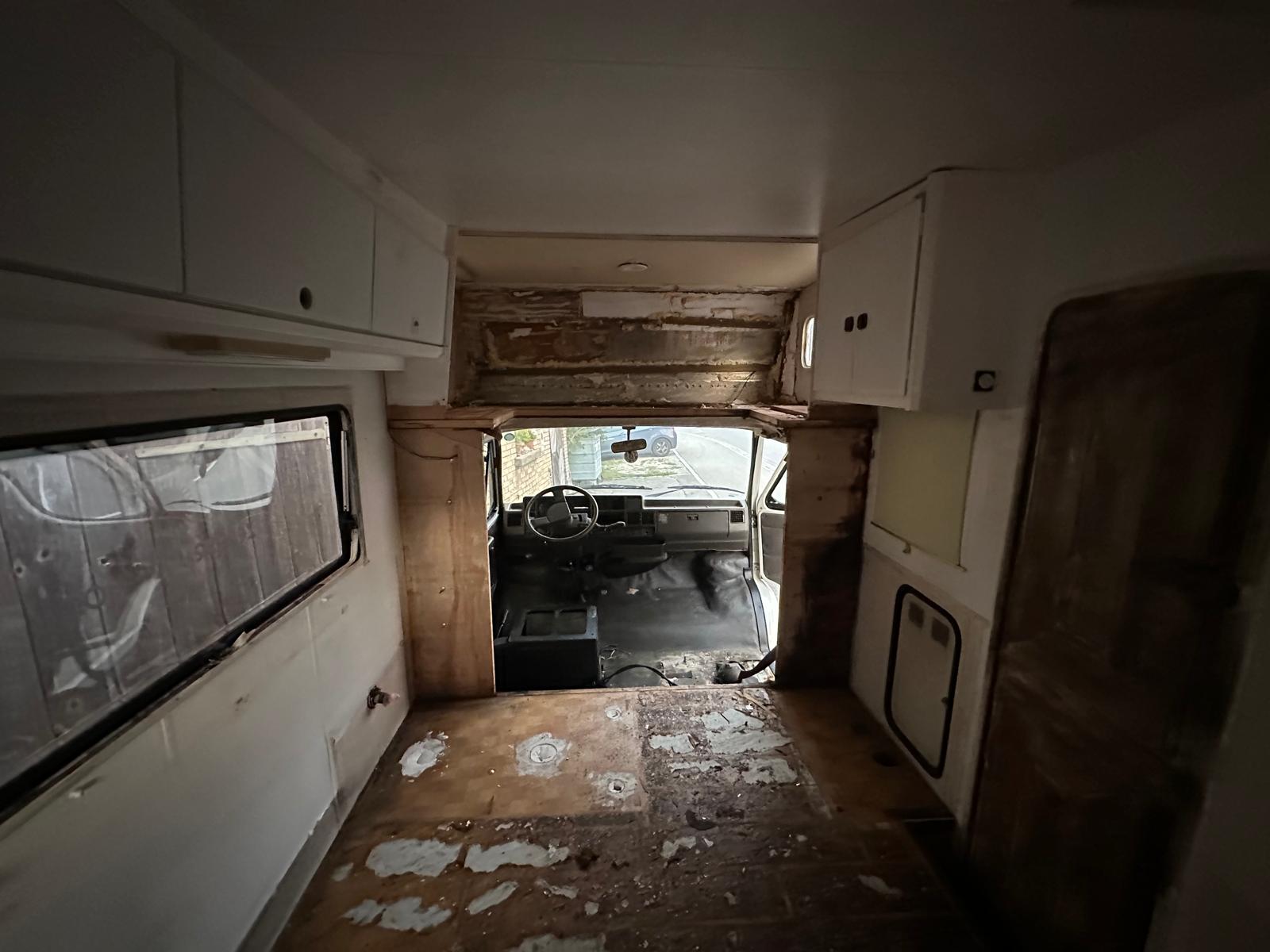 FIAT Tiny House - leer ohne Motor-image-13